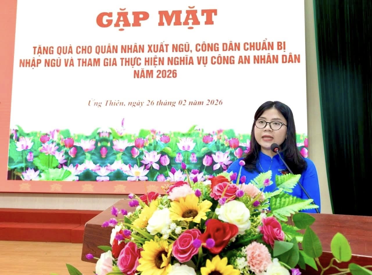 Ứng Thiên gặp mặt, tặng quà tân binh nhập ngũ và quân nhân xuất ngũ năm 2026 - ảnh 1