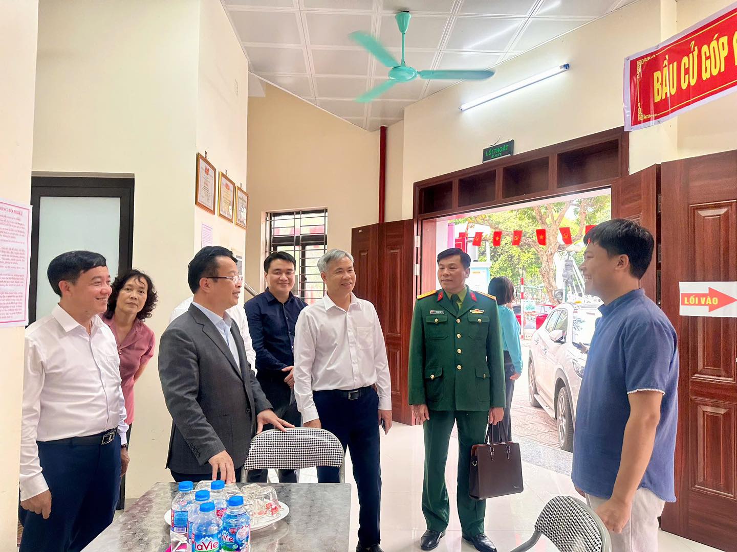 Lãnh đạo thành phố kiểm tra công tác chuẩn bị bầu cử tại Sơn Tây, Đoài Phương, Tùng Thiện - ảnh 4