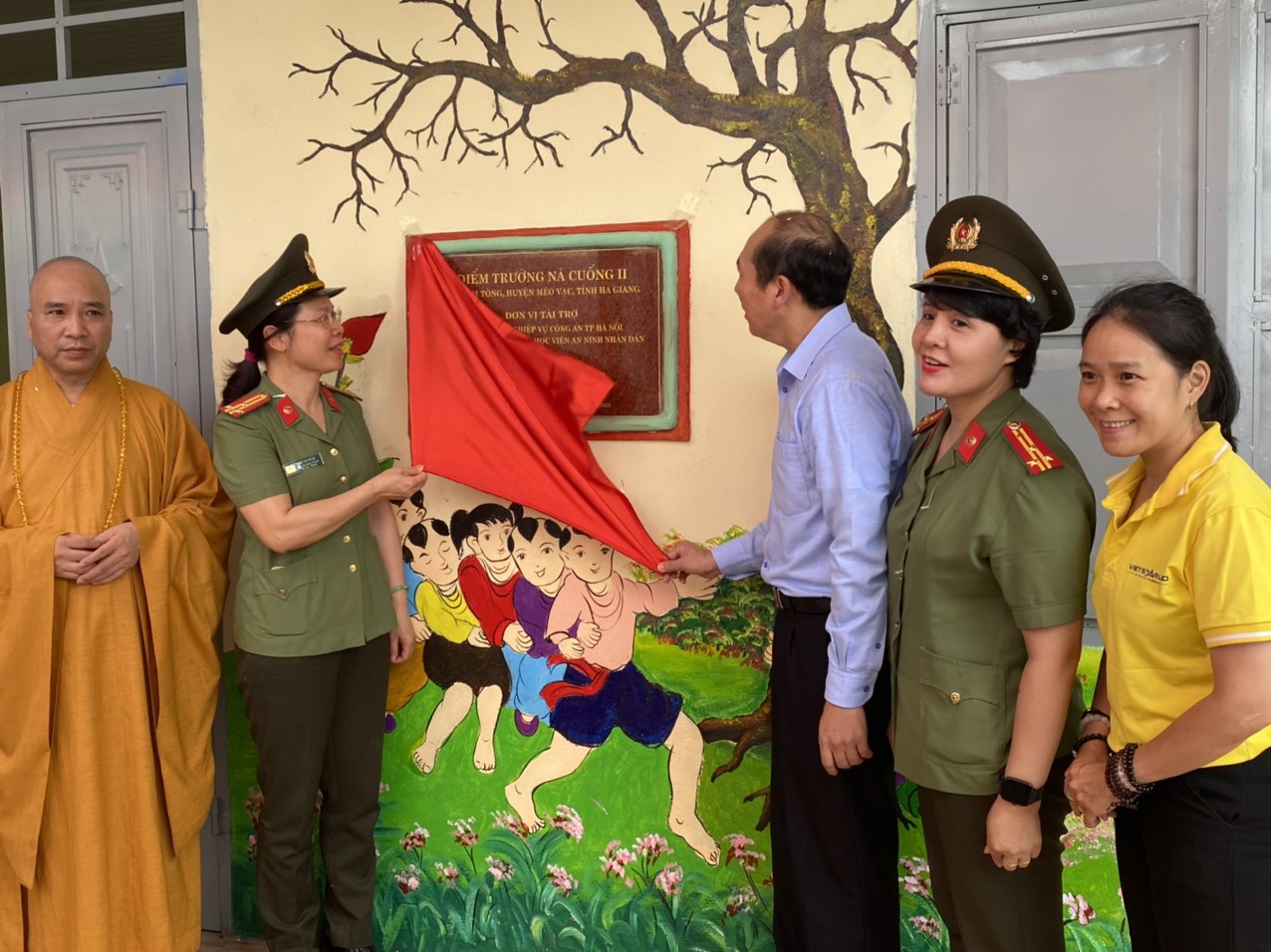 Khánh thành điểm trường Nà Cuổng 2 tại xã Niêm Tòng, huyện Mèo Vạc, tỉnh Hà Giang - ảnh 1