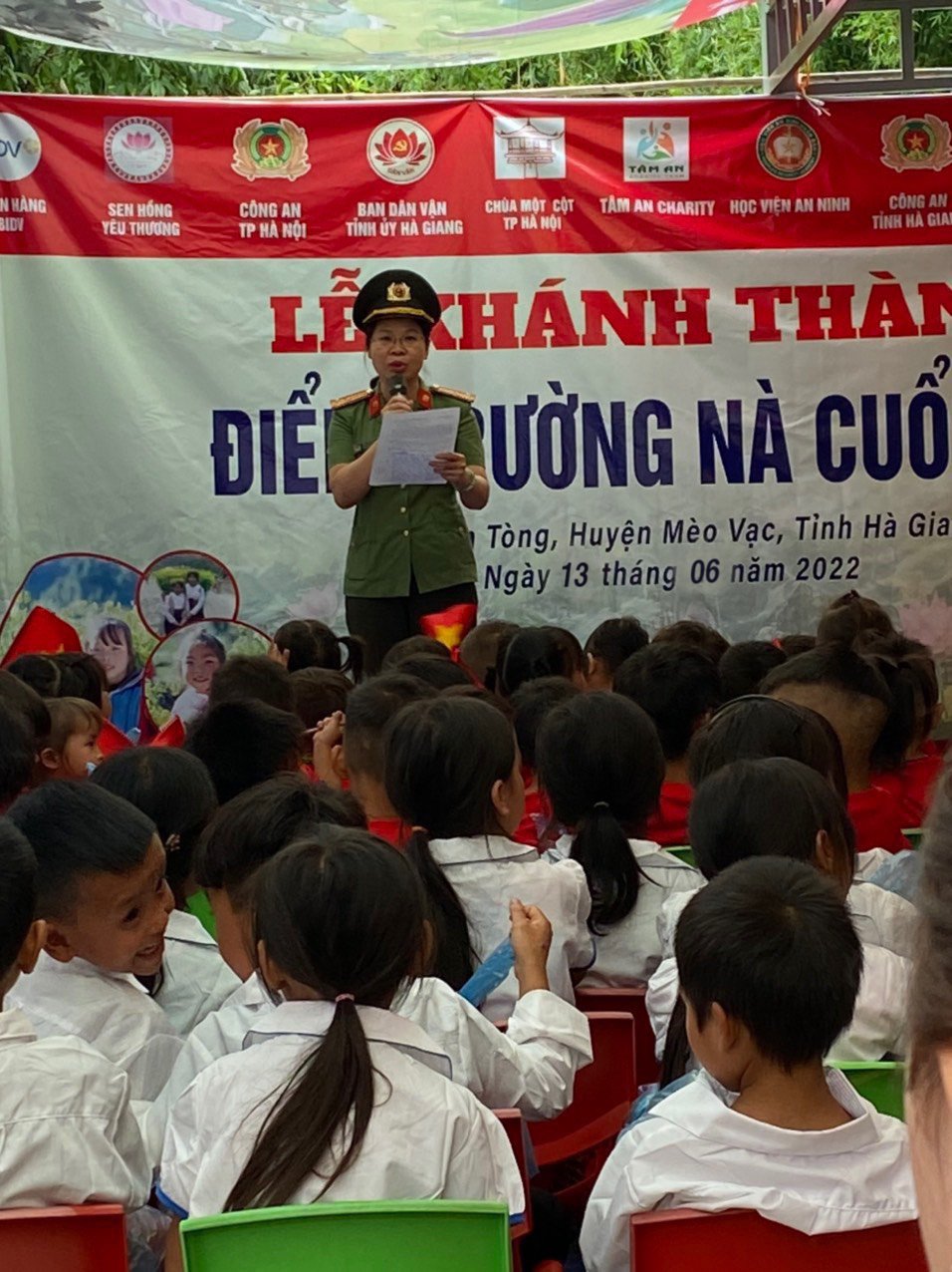 Khánh thành điểm trường Nà Cuổng 2 tại xã Niêm Tòng, huyện Mèo Vạc, tỉnh Hà Giang - ảnh 2