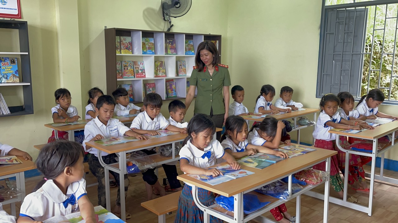 Khánh thành điểm trường Nà Cuổng 2 tại xã Niêm Tòng, huyện Mèo Vạc, tỉnh Hà Giang - ảnh 3