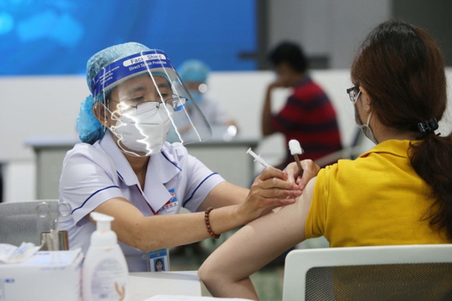 Nhiều địa phương có tỷ lệ tiêm vaccine ngừa Covid -19 đạt dưới 45% - ảnh 1