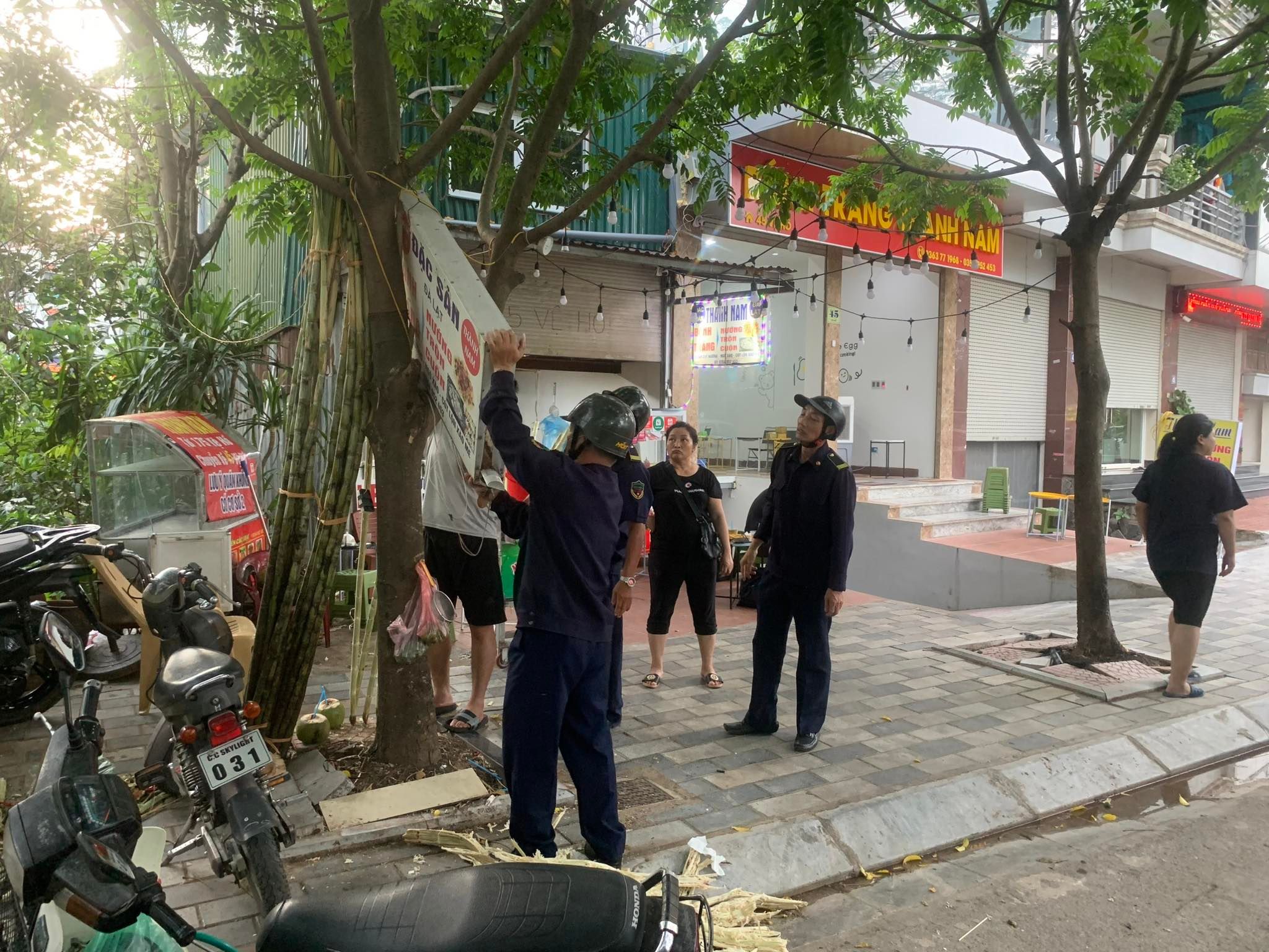 Chấm dứt tình trạng đua xe, lấn chiếm vỉa hè ven Hồ Tây - ảnh 1