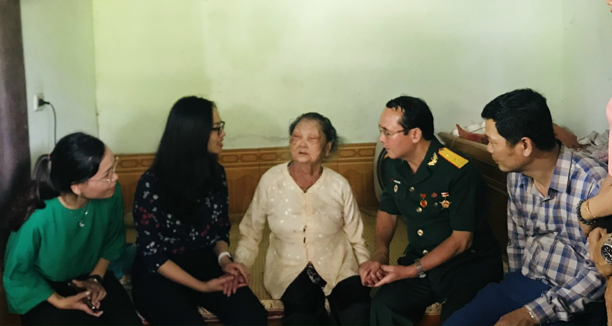 Xúc động chương trình nghệ thuật ” Ta tự hào đi lên - Việt Nam” - ảnh 3