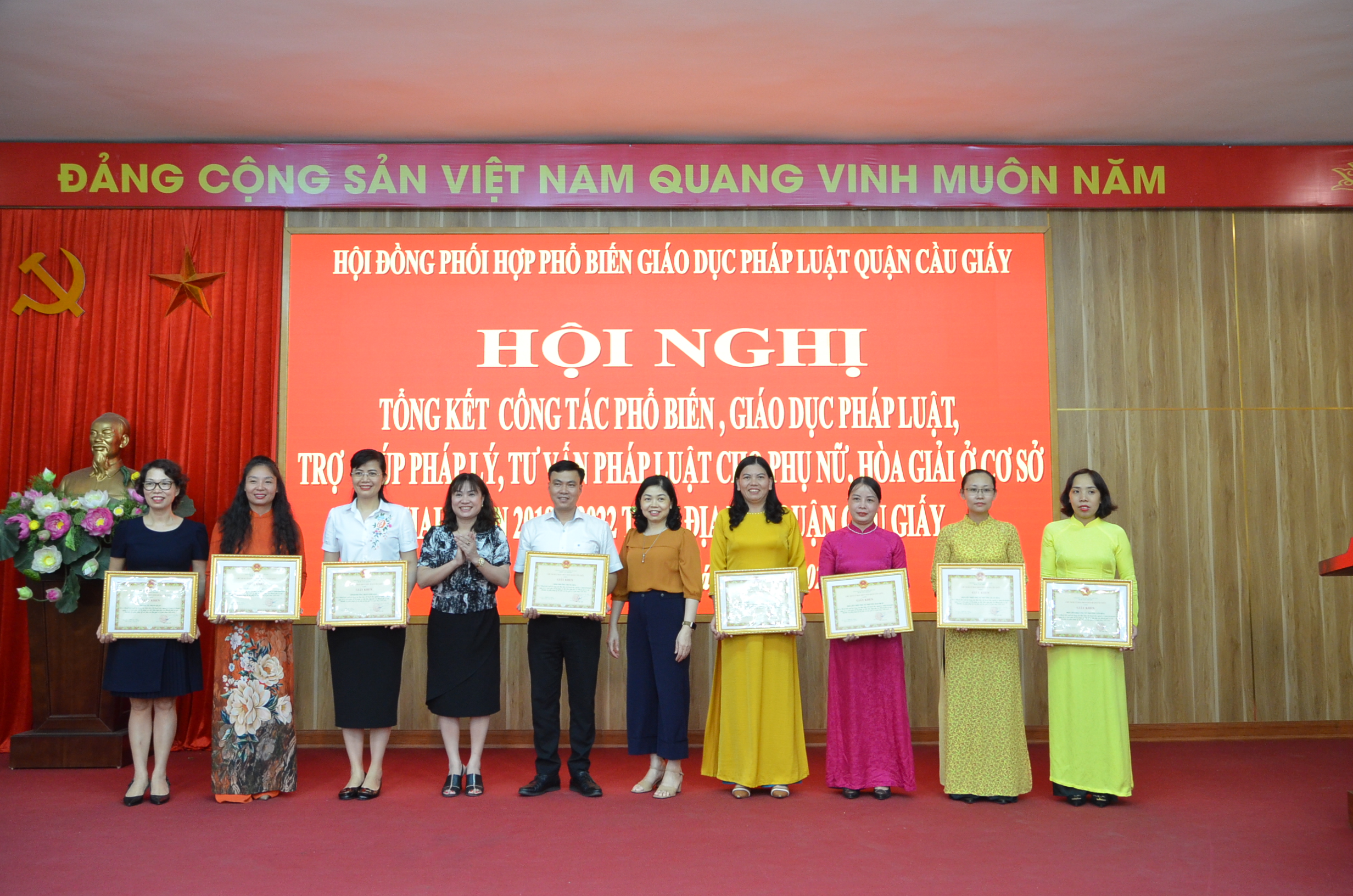 Tổng kết kế hoạch phổ biến, giáo dục, tư vấn pháp luật cho phụ nữ trên địa bàn quận Cầu Giấy - ảnh 4