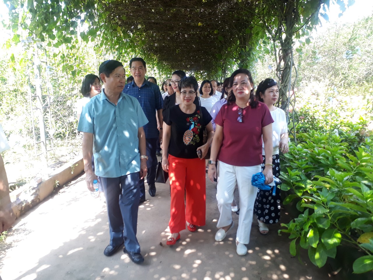 Phát triển theo mô hình “Du lịch - Sinh thái - Làng nghề” - ảnh 1