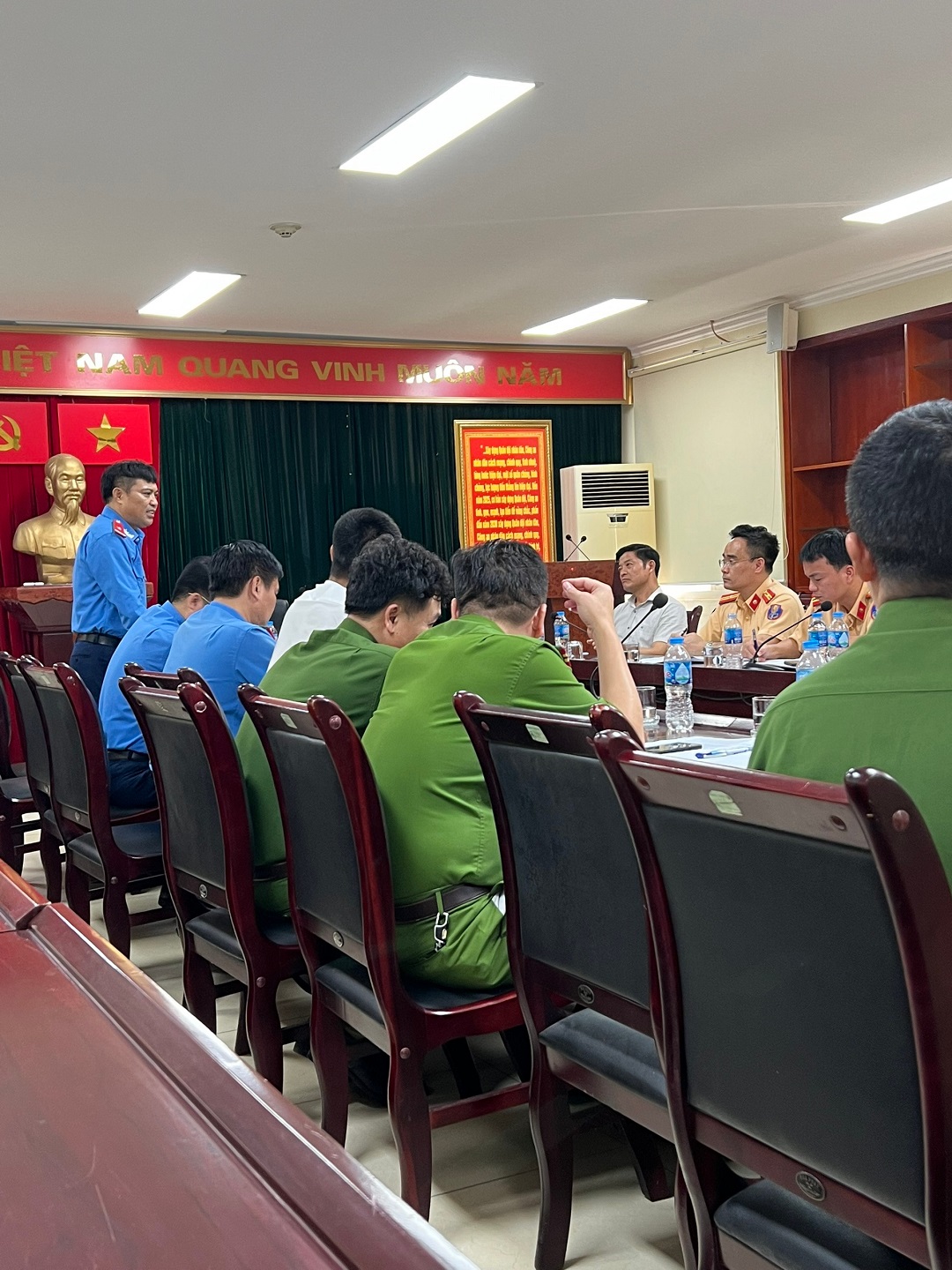 Hà Nội nâng cao hiệu quả kiểm tra, xử lý “xe dù, bến cóc” trên địa bàn Thành phố - ảnh 1