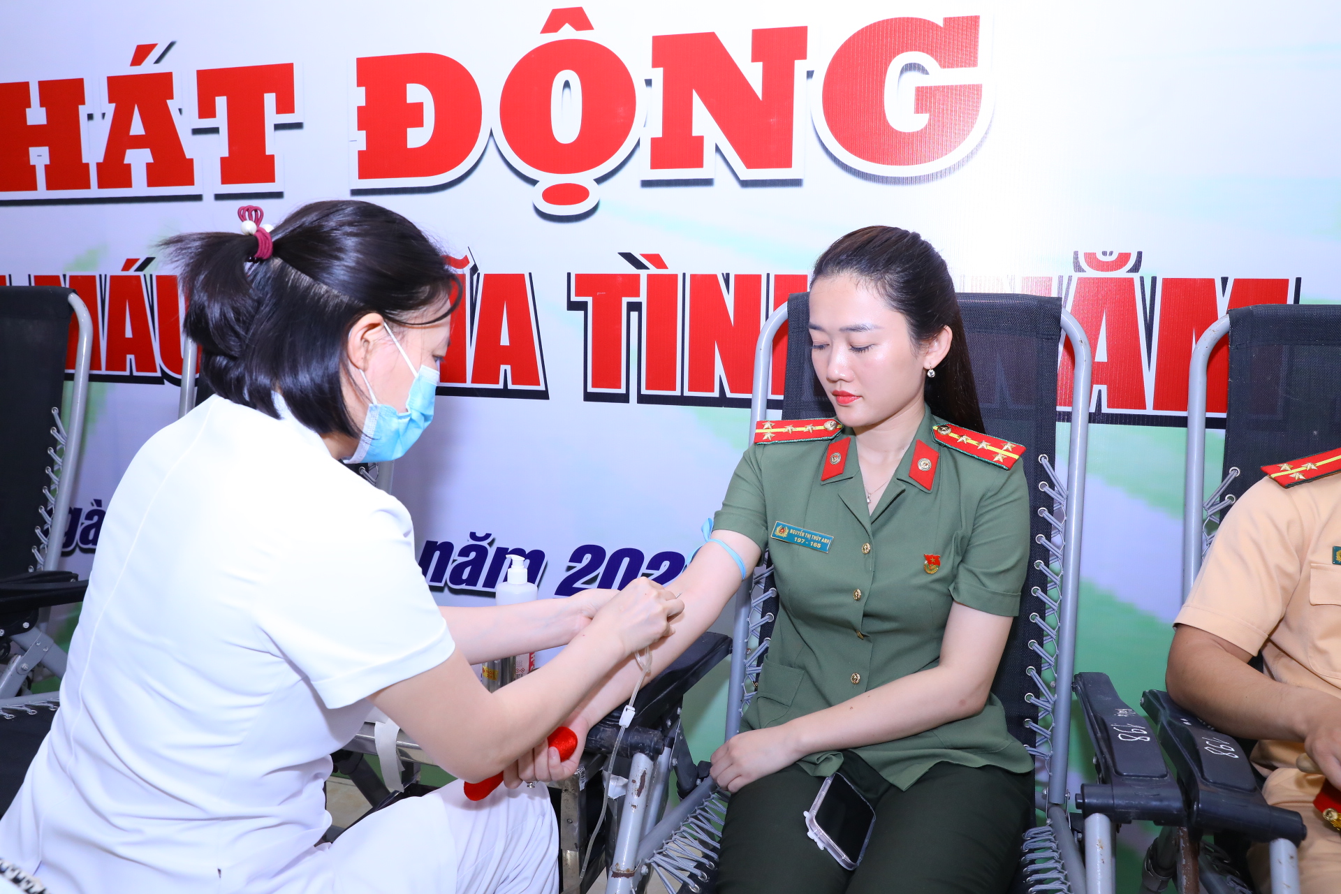 “Giọt máu nghĩa tình năm 2022” - Lan tỏa hình ảnh nhân văn của lực lượng công an Thủ đô - ảnh 2