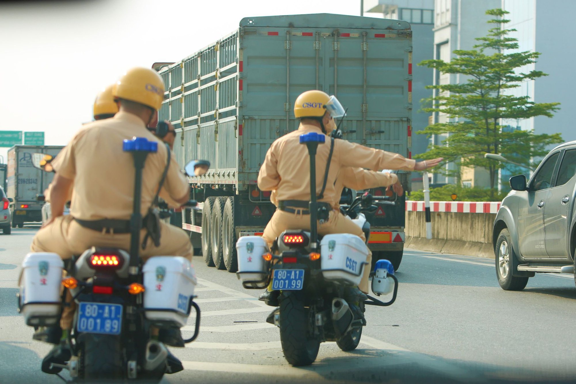 Giảm ùn tắc kéo dài sau 2 tuần thực hiện kế hoạch bảo đảm TTATGT trên đường Vành đai 3 - ảnh 1