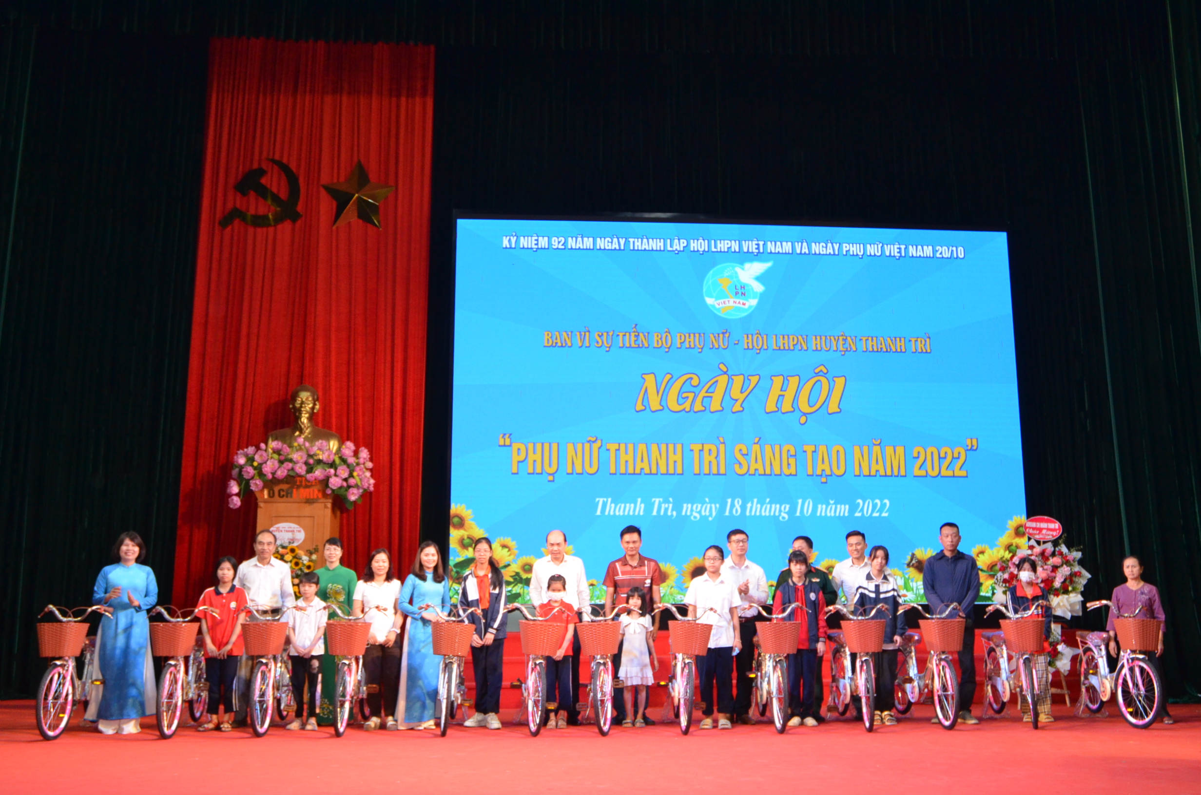 Sôi động Ngày hội “Phụ nữ Thanh Trì sáng tạo” - ảnh 4