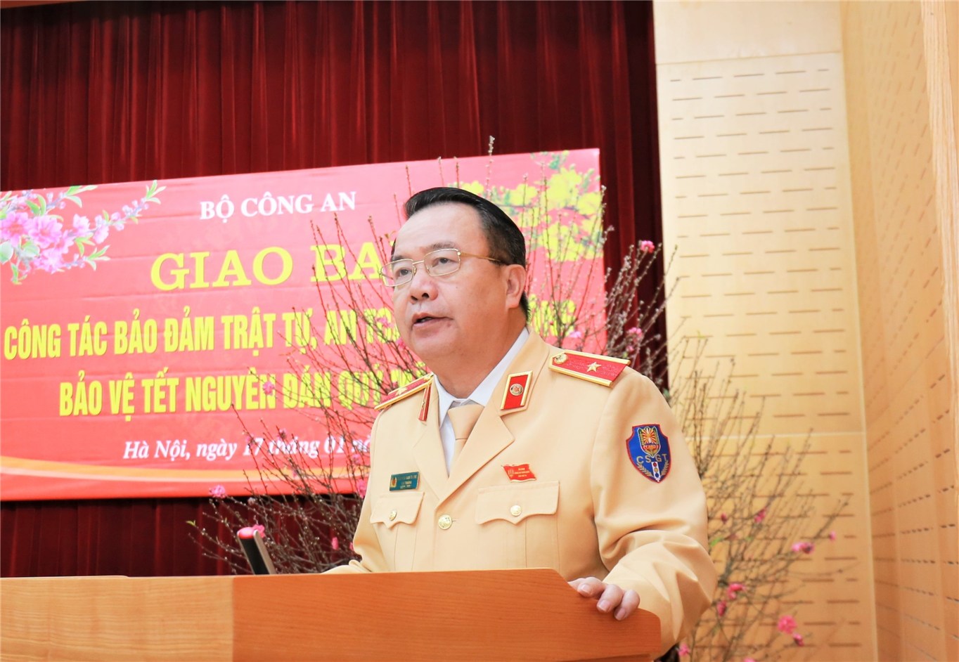 Tập trung triển khai quyết liệt các kế hoạch bảo đảm trật tự, an toàn giao thông dịp Tết Nguyên đán Quý Mão 2023 - ảnh 2