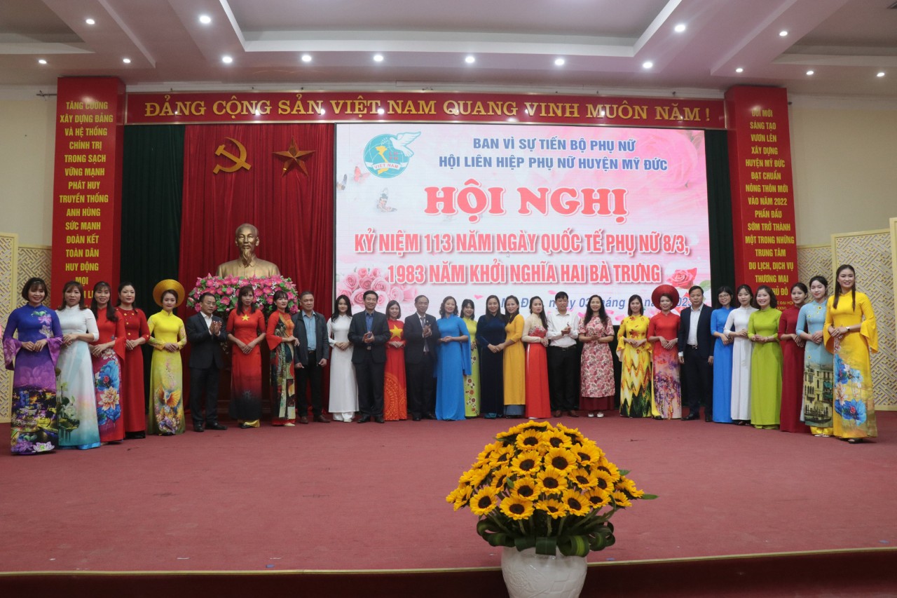 Tổ chức kỷ niệm 113 năm ngày quốc tế phụ nữ 8/3 và 1983 năm khởi nghĩa Hai Bà Trưng. - ảnh 4
