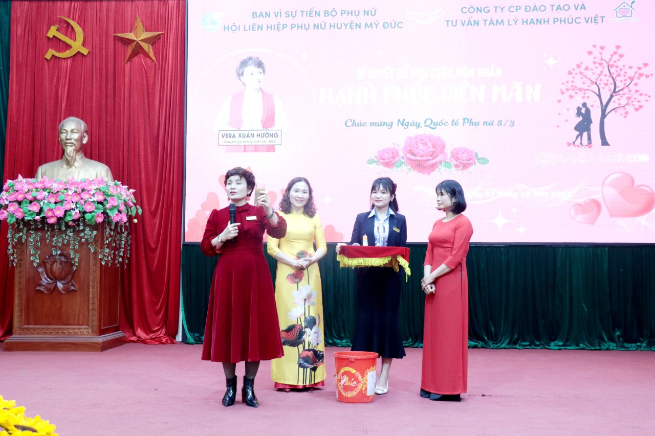 Tổ chức kỷ niệm 113 năm ngày quốc tế phụ nữ 8/3 và 1983 năm khởi nghĩa Hai Bà Trưng. - ảnh 3