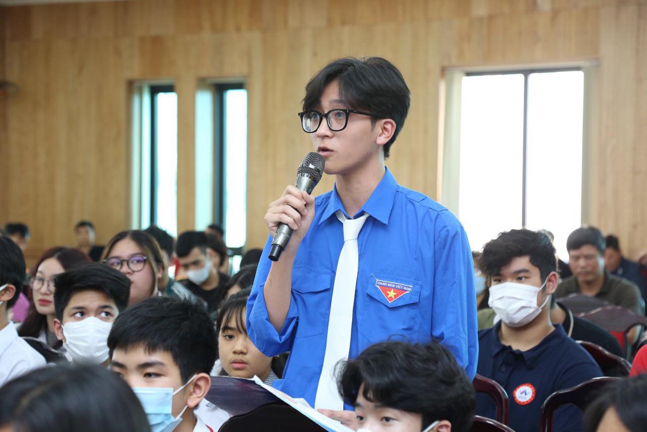 Tọa đàm “Phòng, chống vi phạm pháp luật của học sinh” trên địa bàn quận Hà Đông - ảnh 2