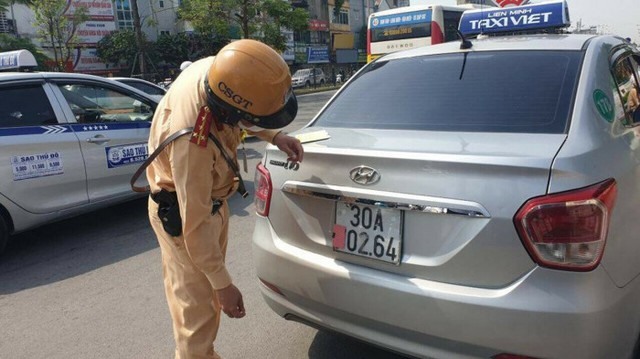 Tiếp tục xử lý xe che biển số - ảnh 1