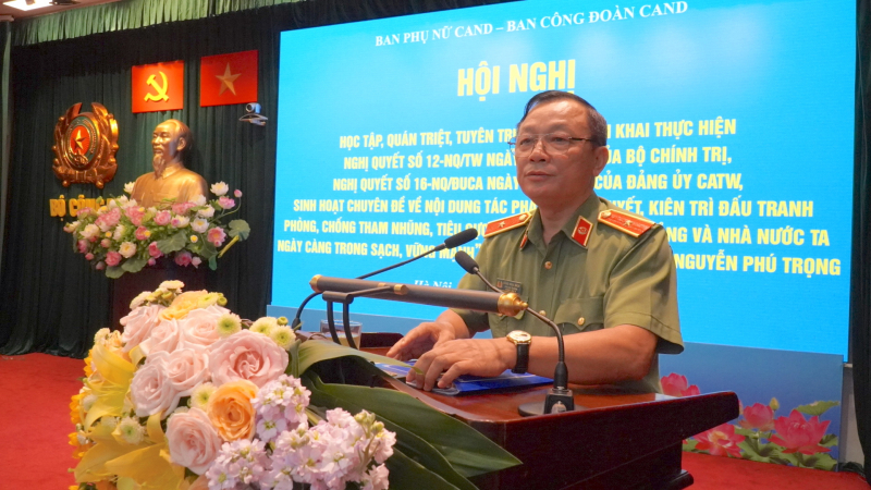 Xây dựng lực lượng Công an nhân dân thật sự trong sạch, vững mạnh - ảnh 1