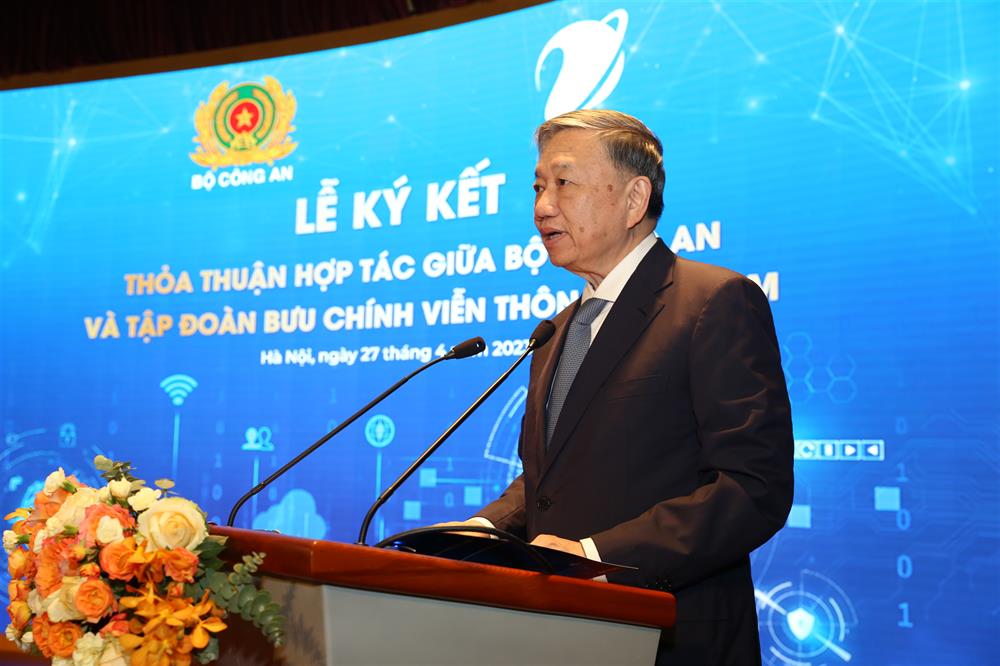 Bộ Công an và Tập đoàn Bưu chính Viễn thông Việt Nam ký kết thỏa thuận hợp tác - ảnh 2