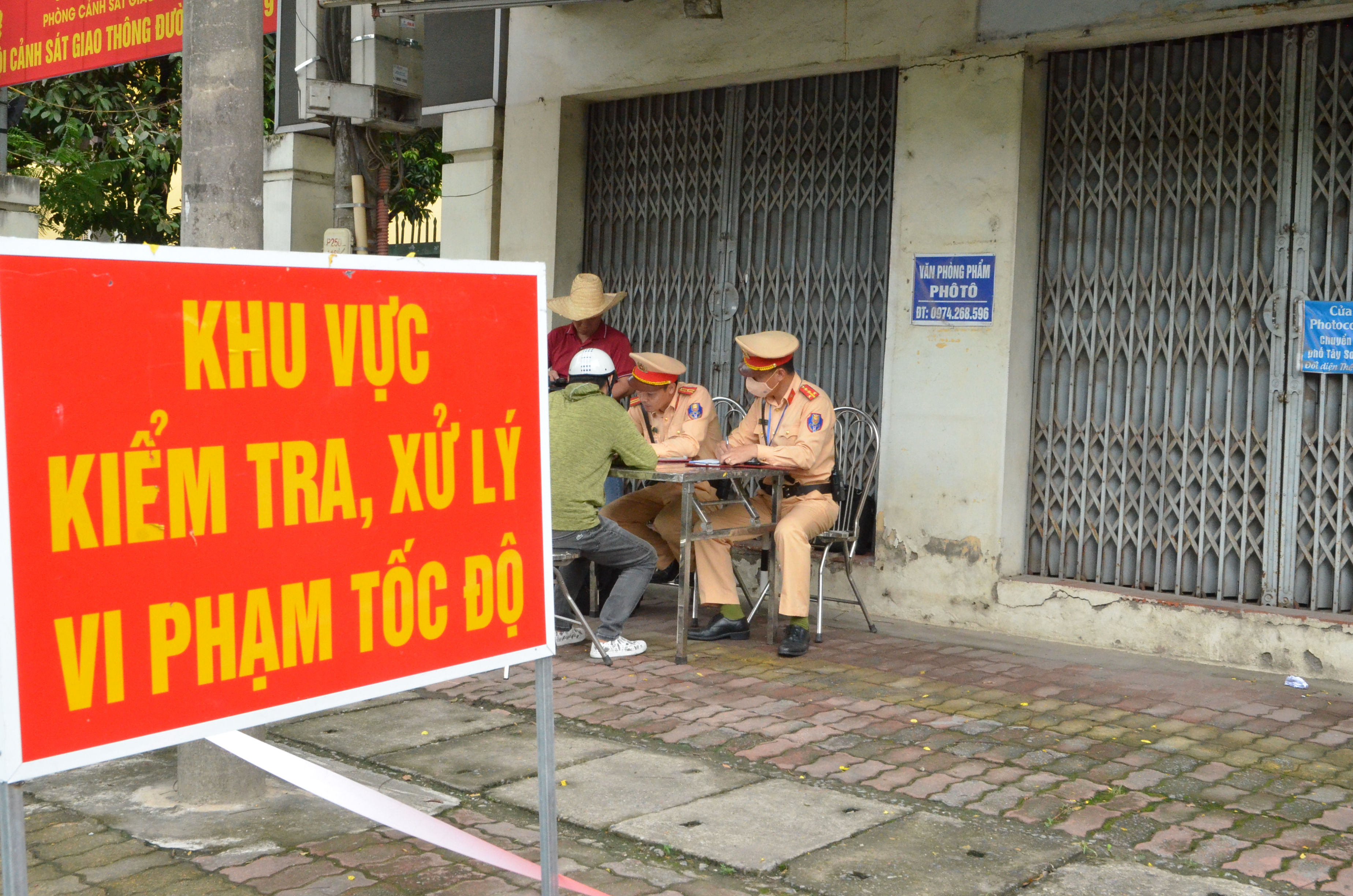 Xử lý hàng loạt các phương tiện chạy quá tốc độ - ảnh 4