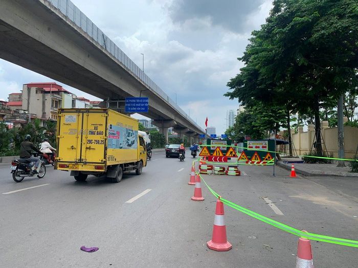Giao thông trên đường Nguyễn Trãi qua khu vực rào chắn ổn định - ảnh 1
