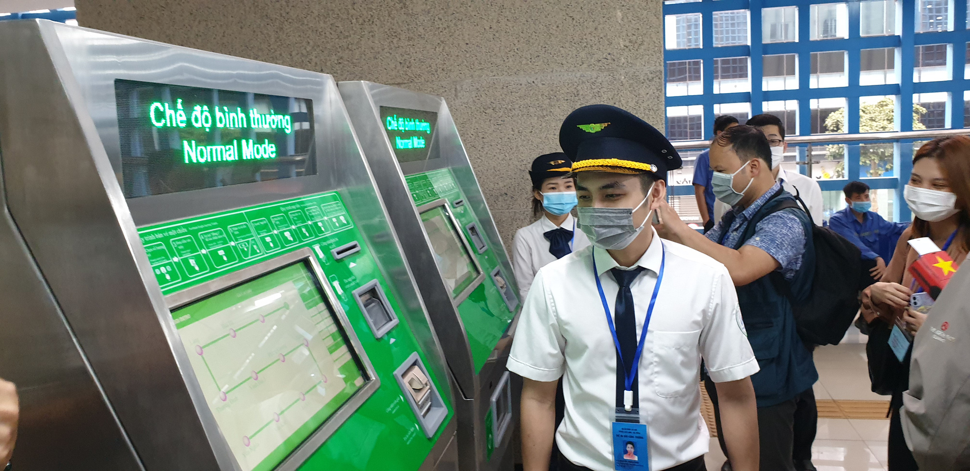 Đề xuất thí điểm vé liên thông đi tàu điện, xe buýt - ảnh 1