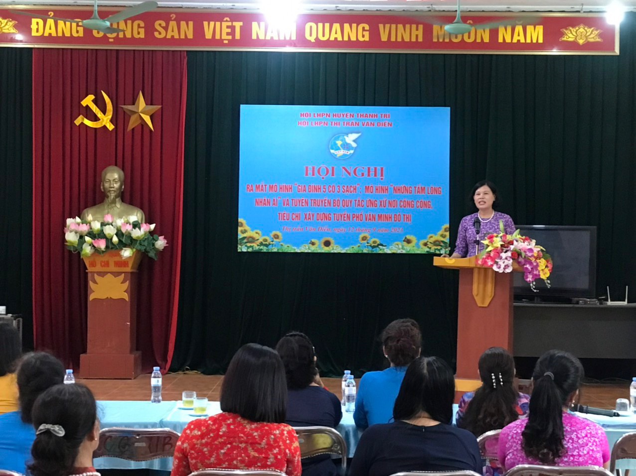 Ra mắt mô hình 5 có 3 sạch, mô hình Trạm rác văn minh trên địa bàn Thị trấn Văn Điển - ảnh 1