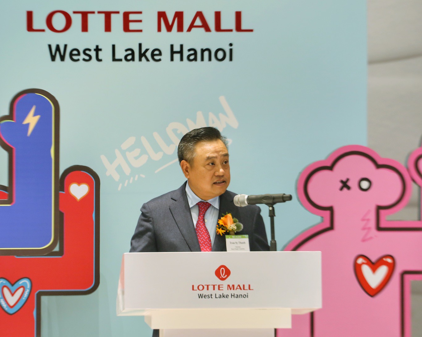 Lotte Mall West Lake Hà Nội đón hàng nghìn lượt khách trong ngày đầu khai trương chính thức - ảnh 3