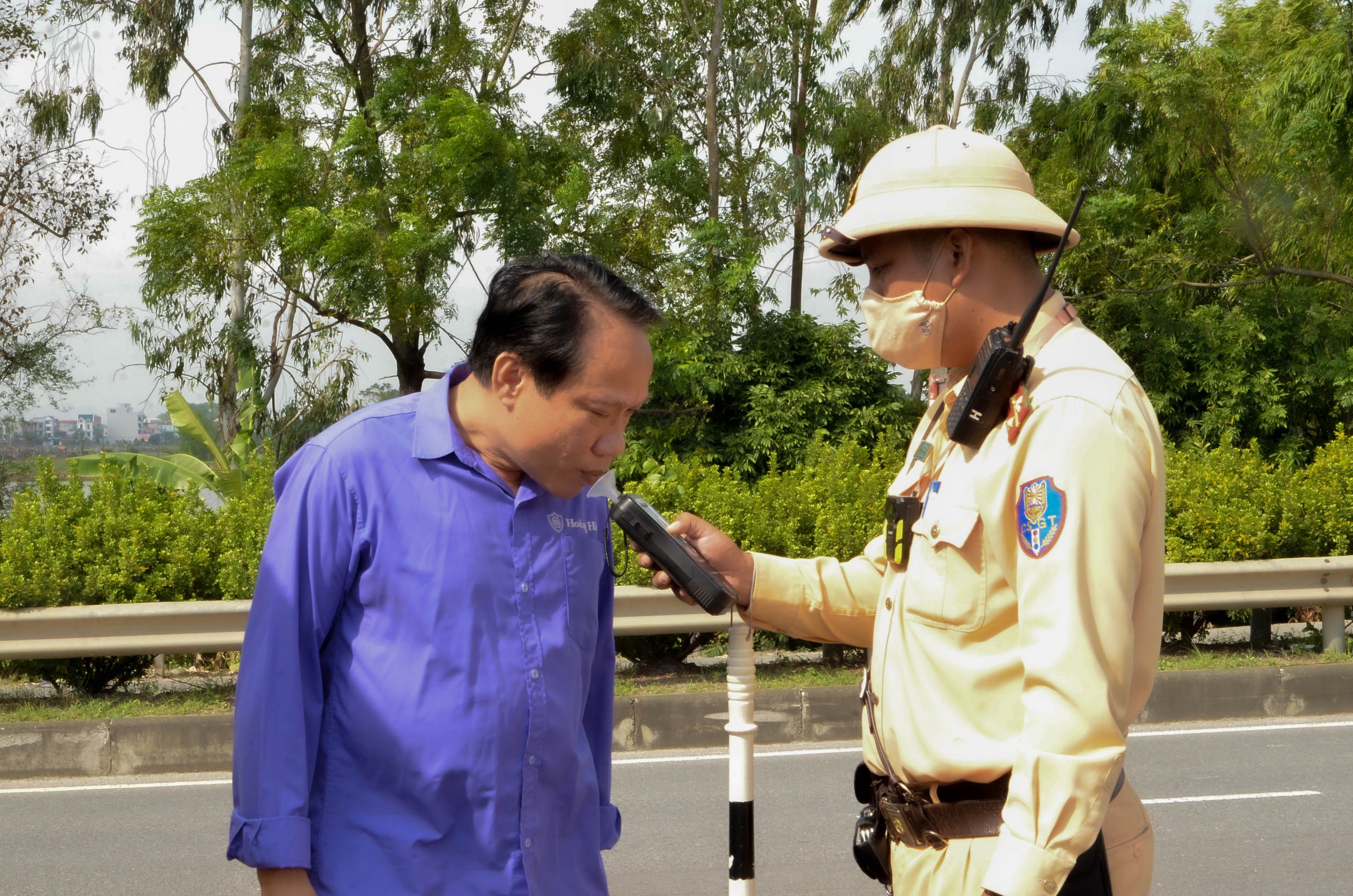 Nâng cao ý thức cho người điều khiển phương tiện tham gia giao thông - ảnh 7