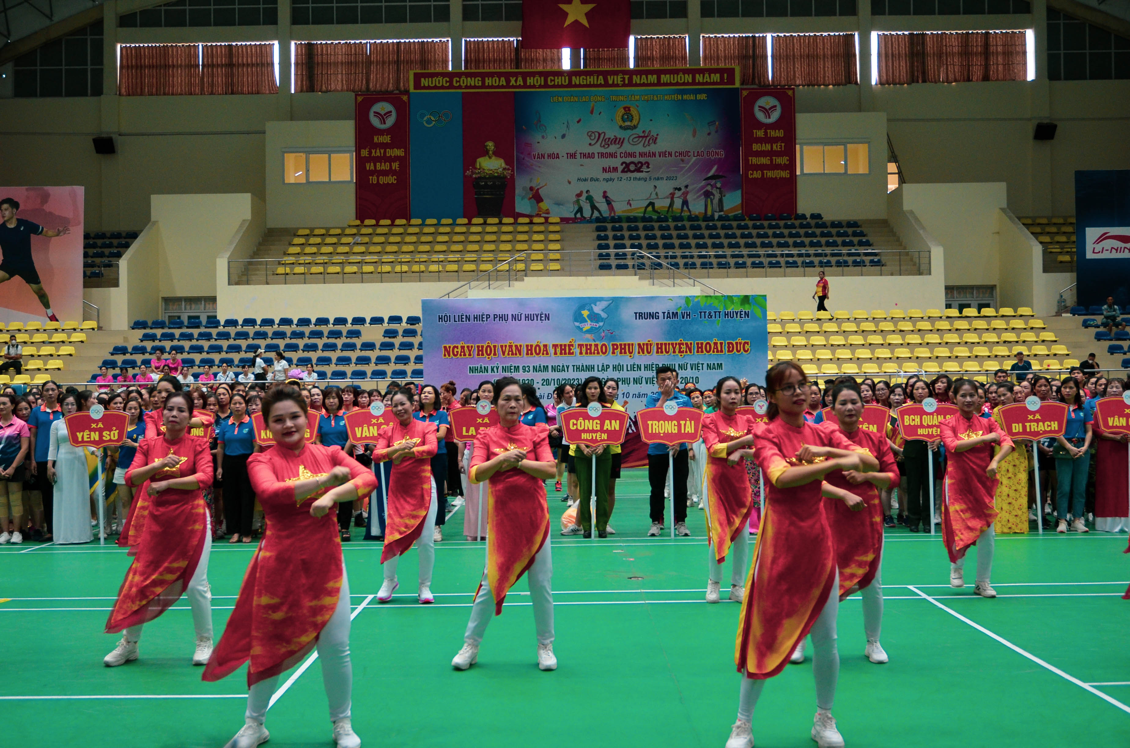 Sôi nổi ngày hội văn hóa thể thao - ảnh 1