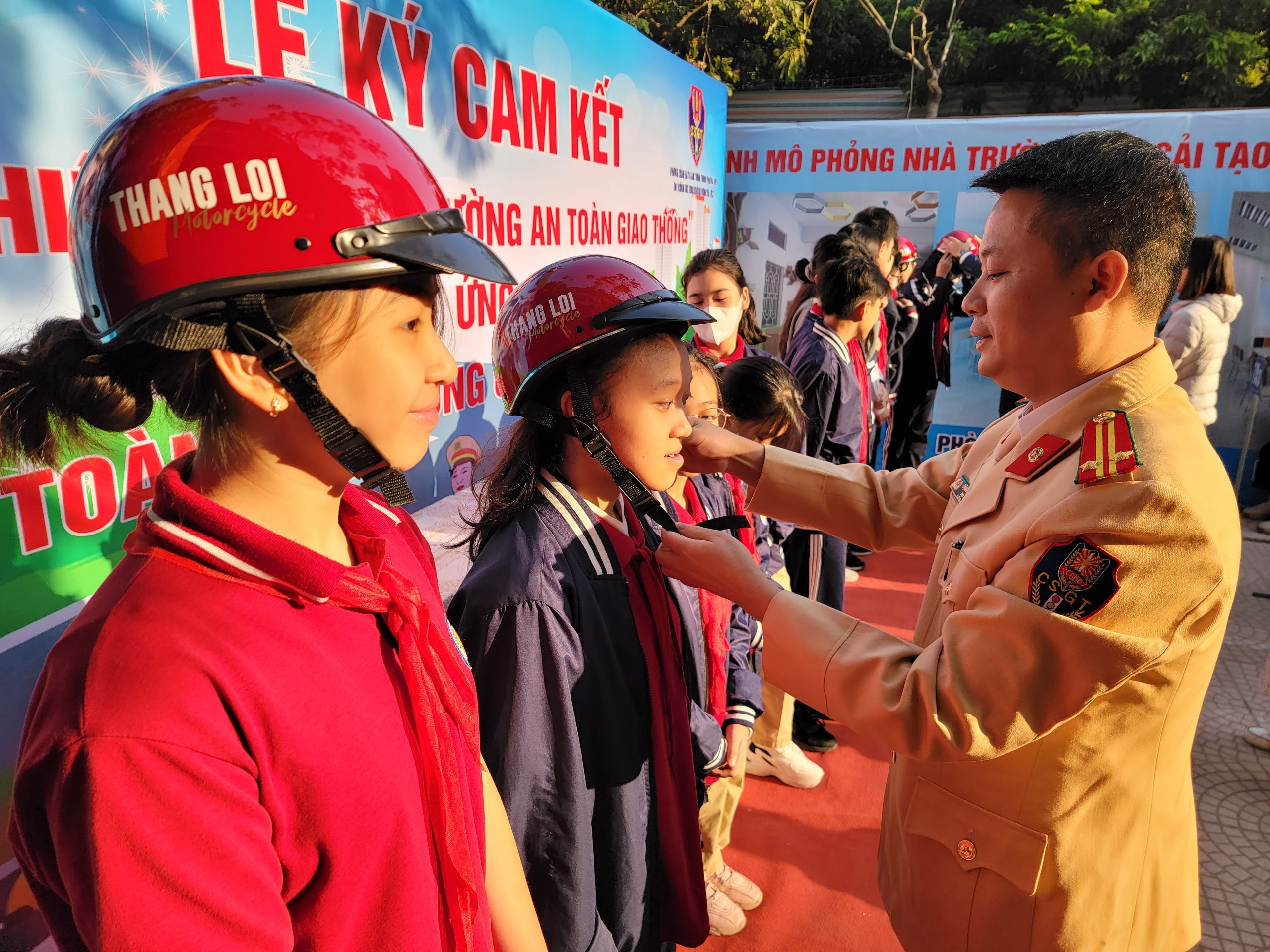 Tăng cường công tác tuyên truyền, phổ biến, giáo dục pháp luật về trật tự ATGT trong các cơ sở giáo dục - ảnh 2