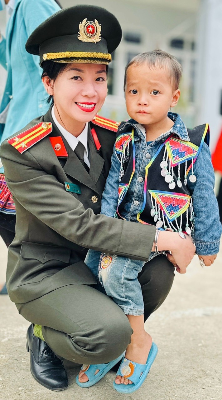 Mang hơi ấm về với vùng cao - ảnh 4