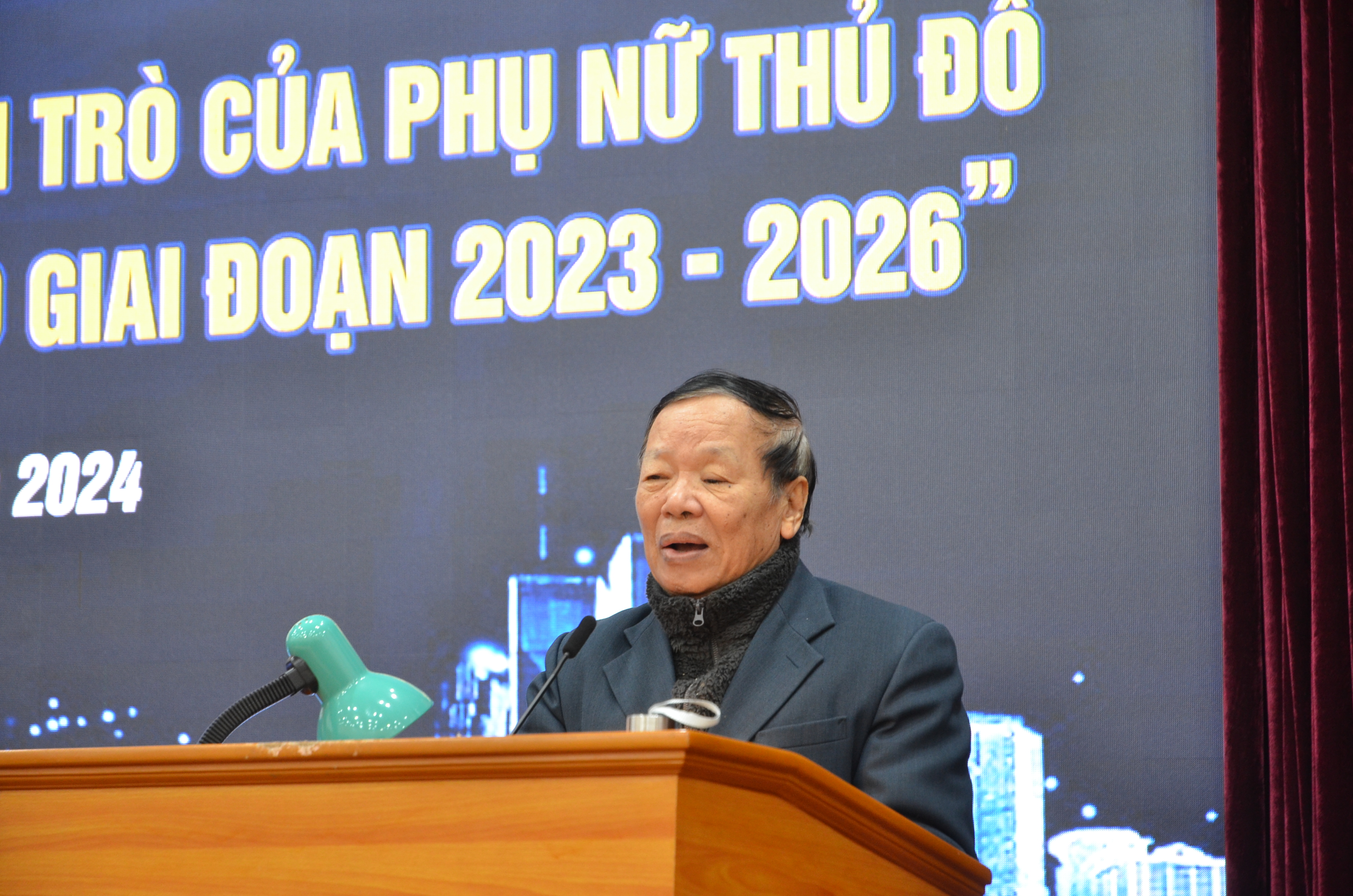 Phát huy vai trò phụ nữ Thủ đô xây dựng thành phố hòa bình, sáng tạo - ảnh 3