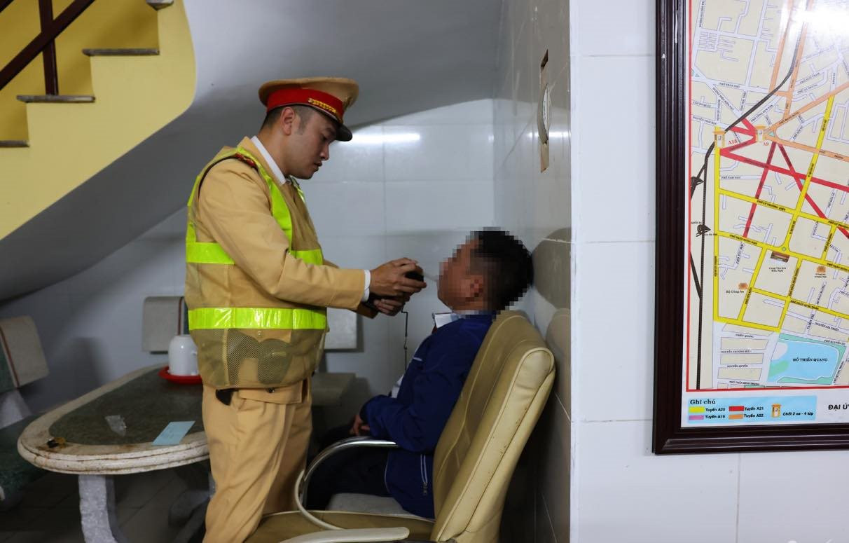Nhiều trường hợp vi phạm nồng độ cồn ở mức rất cao - ảnh 1