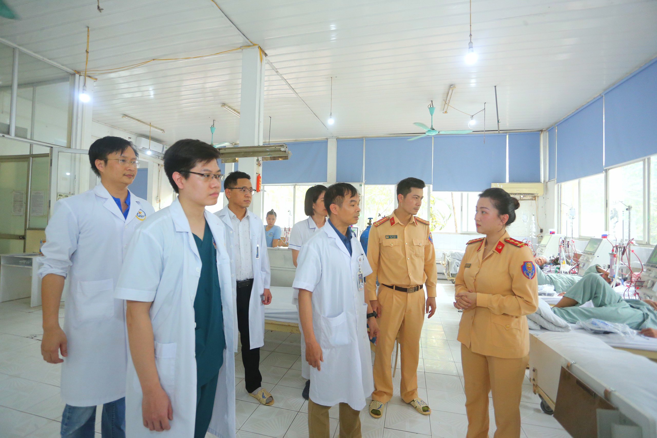 Ấm lòng những suất cơm nghĩa tình - ảnh 3
