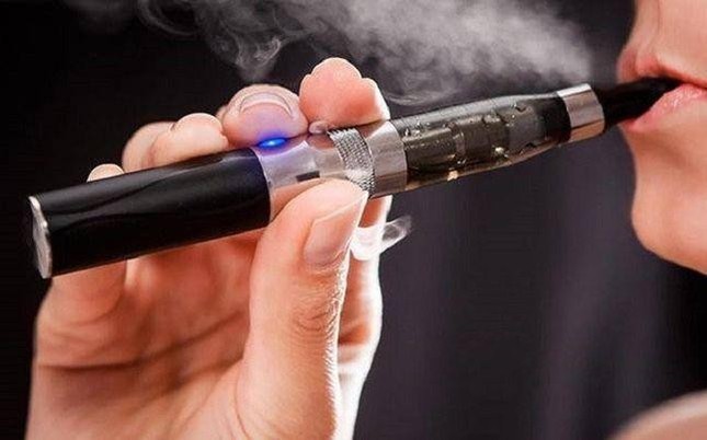 Thủ tướng yêu cầu tăng cường quản lý thuốc lá điện tử, thuốc lá nung nóng - ảnh 1