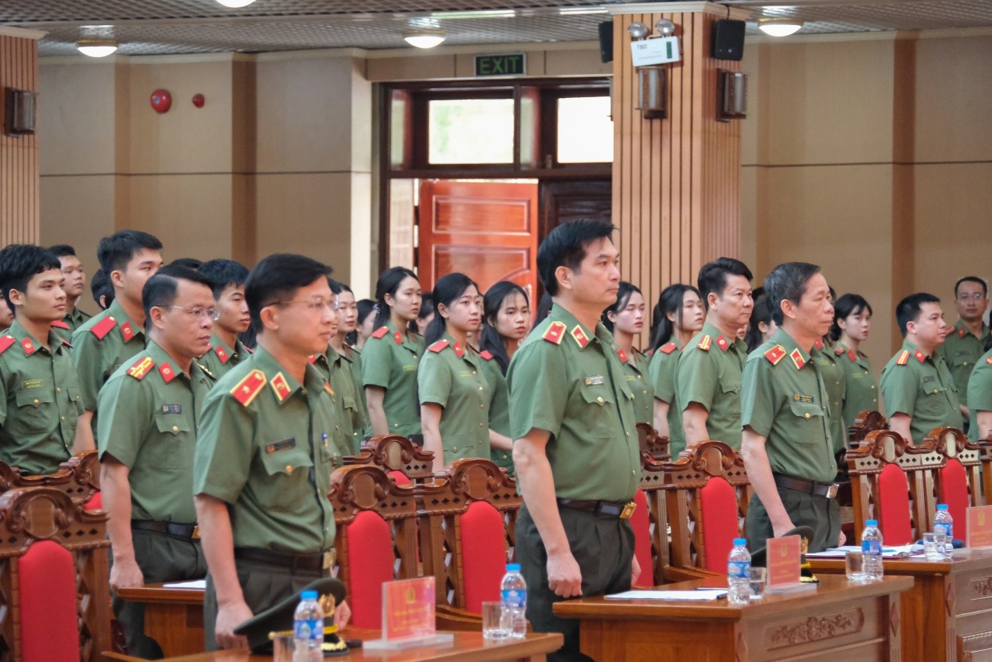 Gặp mặt, biểu dương cán bộ và học viên tham gia lễ diễu binh diễu hành kỷ niệm 70 năm chiến thắng Điện Biên Phủ - ảnh 1