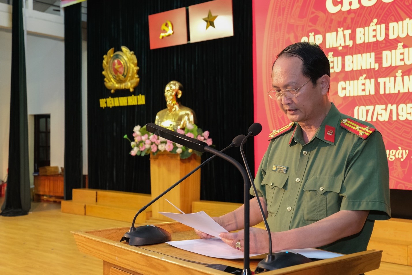 Gặp mặt, biểu dương cán bộ và học viên tham gia lễ diễu binh diễu hành kỷ niệm 70 năm chiến thắng Điện Biên Phủ - ảnh 3
