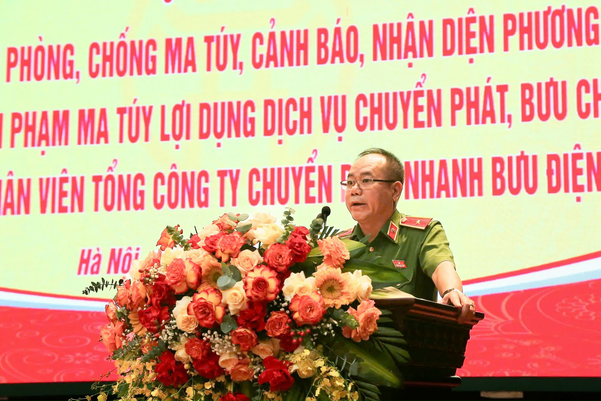 Tuyên truyền phòng, chống ma túy, nhận diện phương thức, thủ đoạn lợi dụng dịch vụ chuyển phát - ảnh 2