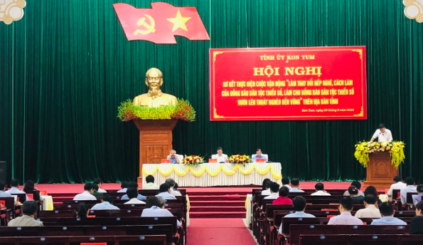 Đồng bào DTTS thoát nghèo từ thay đổi nếp nghĩ, cách làm - ảnh 1