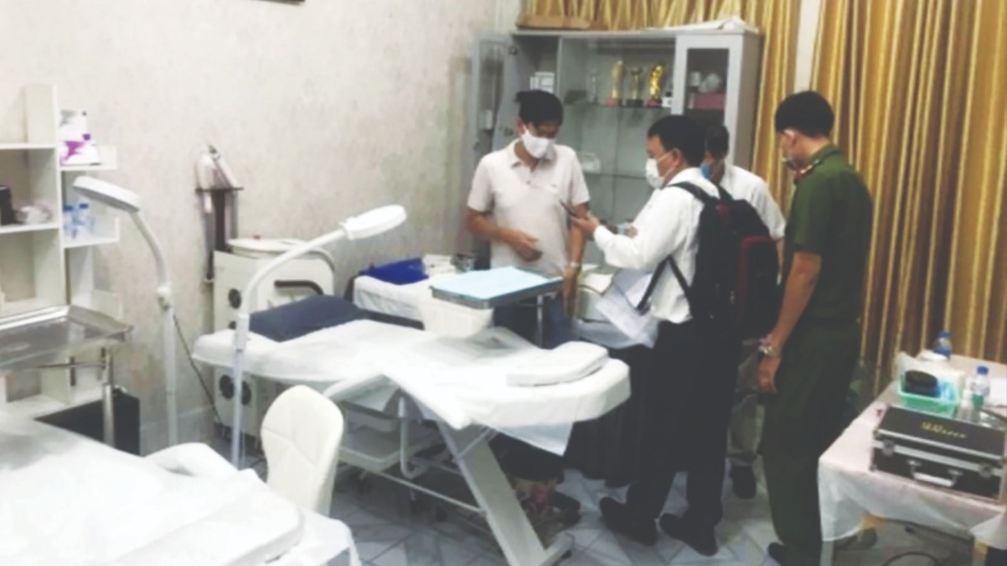 Bệnh da liễu bùng phát: Không tới bệnh viện thì tới đâu? - ảnh 2