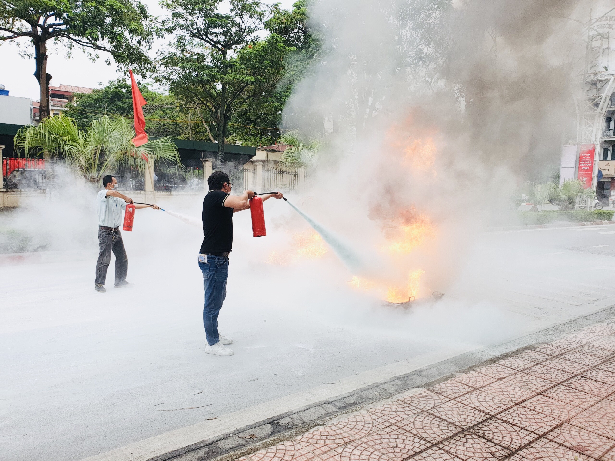 Thanh Trì: Nâng cao năng lực của dân phòng trong phòng cháy chữa cháy - ảnh 3