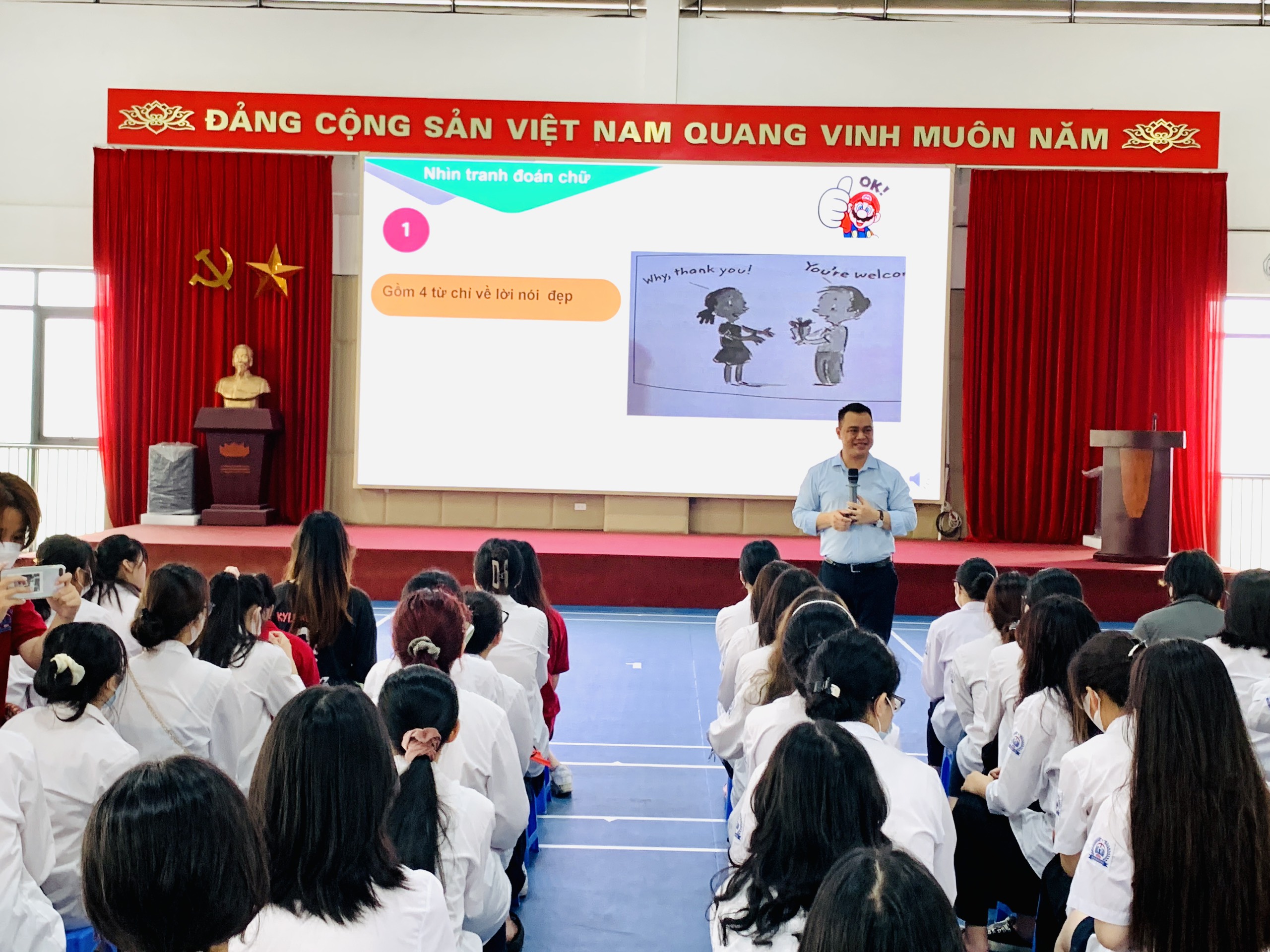 Hội LHPN quận Thanh Xuân: Truyền thông văn hóa ứng xử cho 120 nữ sinh trường THPT Khương Đình - ảnh 2