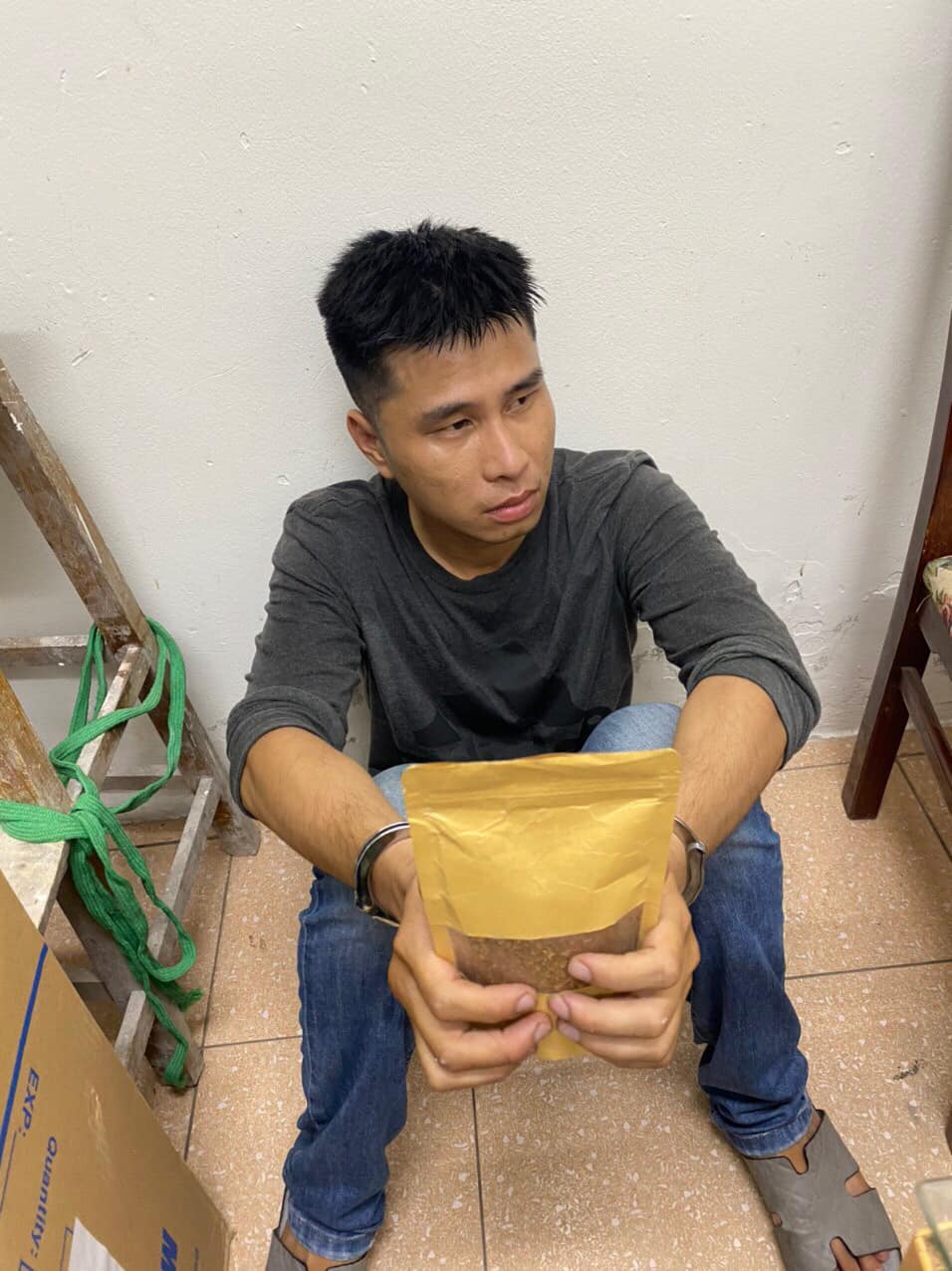 Bác bỏ thông tin vu khống công an đánh người - ảnh 1