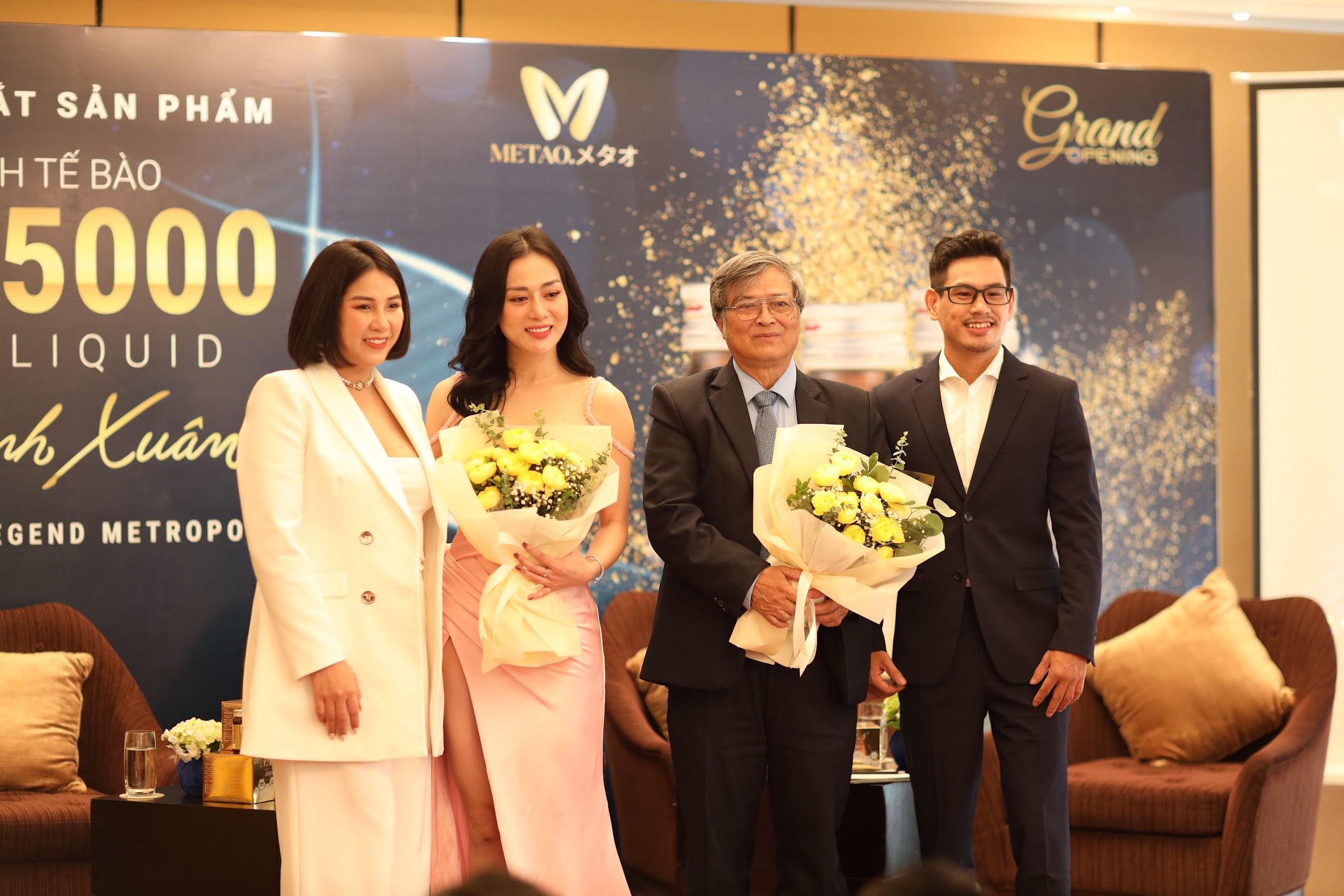 Diễn viên Phương Oanh: Phụ nữ cần có bí quyết giữ gìn nét đẹp tuổi thanh xuân - ảnh 2