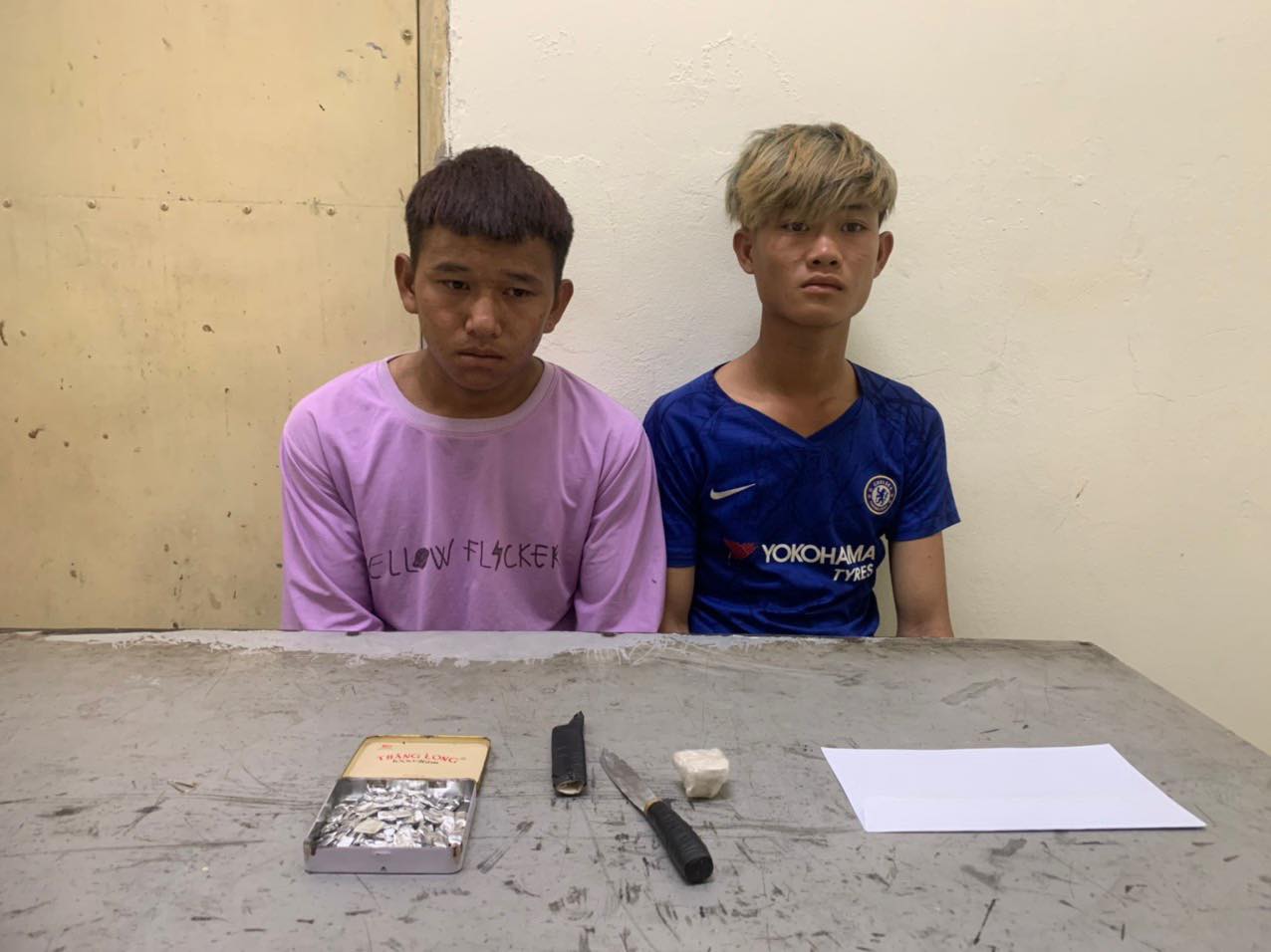 Hà Nội: Thu giữ gần trăm gói heroin đang mang đi bán lẻ cho con nghiện - ảnh 1