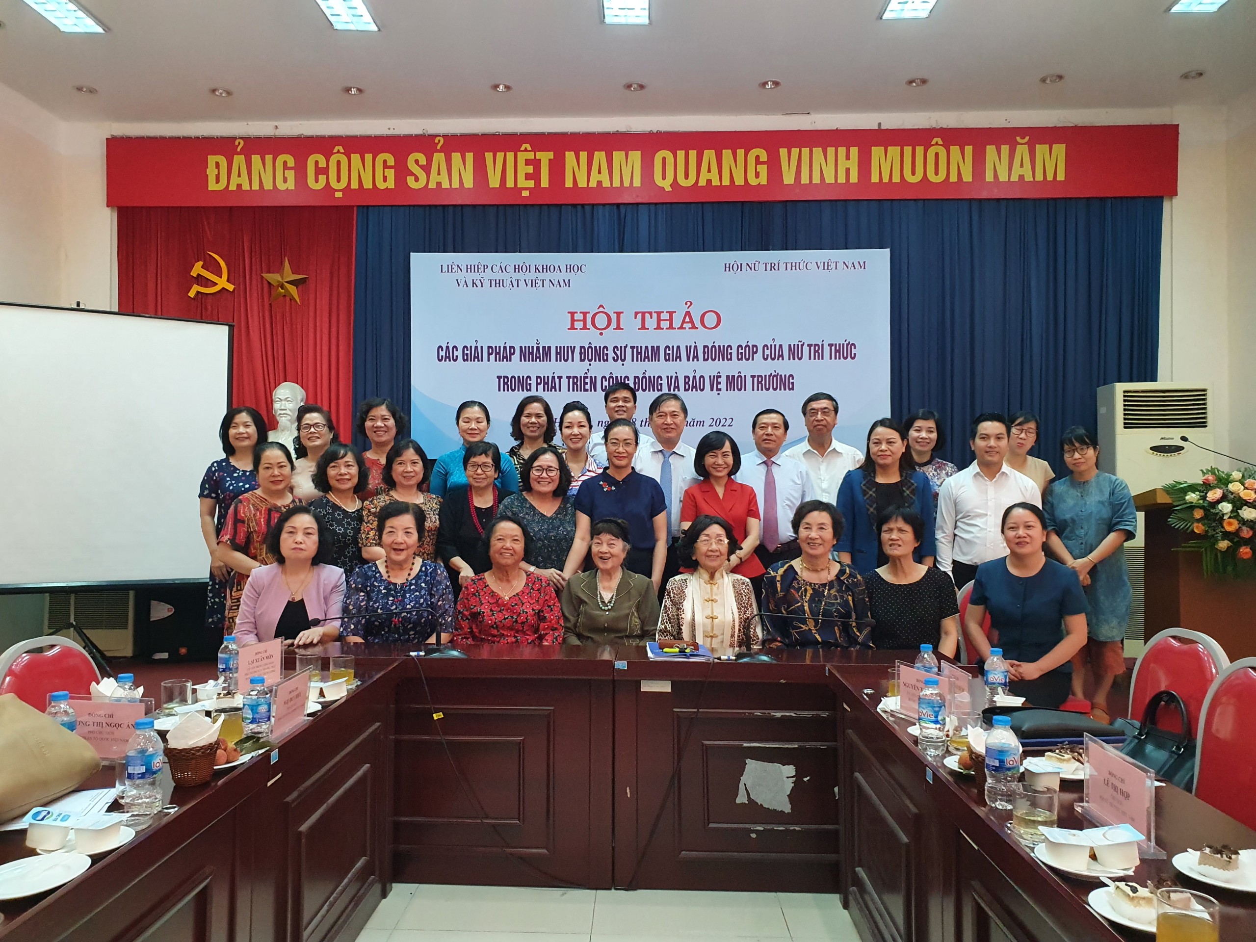 Phát huy vai trò của nữ trí thức trong phát triển cộng đồng và bảo vệ môi trường - ảnh 4