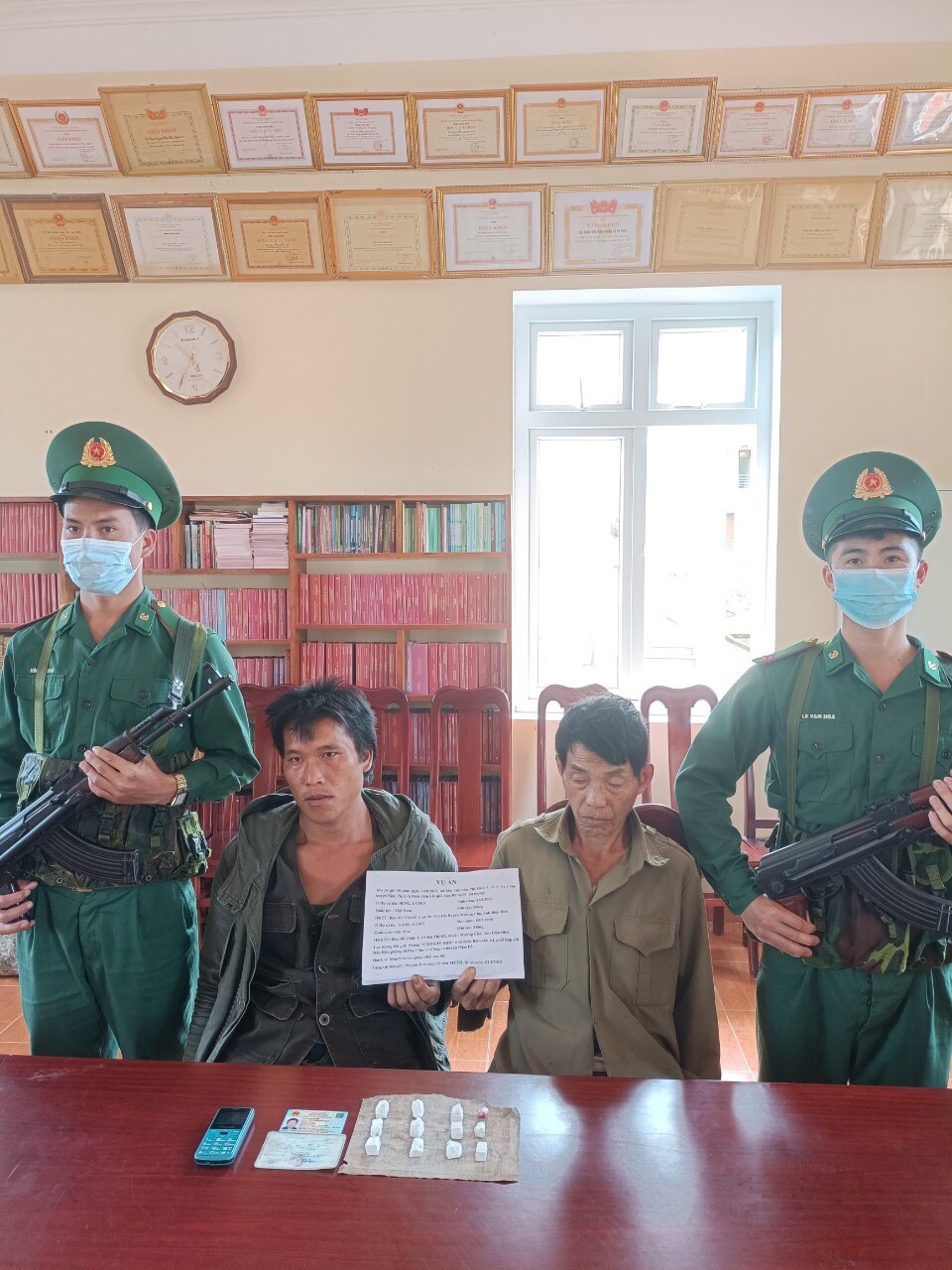 Liên tiếp phát hiện 3 vụ mua, bán, vận chuyển trái phép chất ma túy - ảnh 2