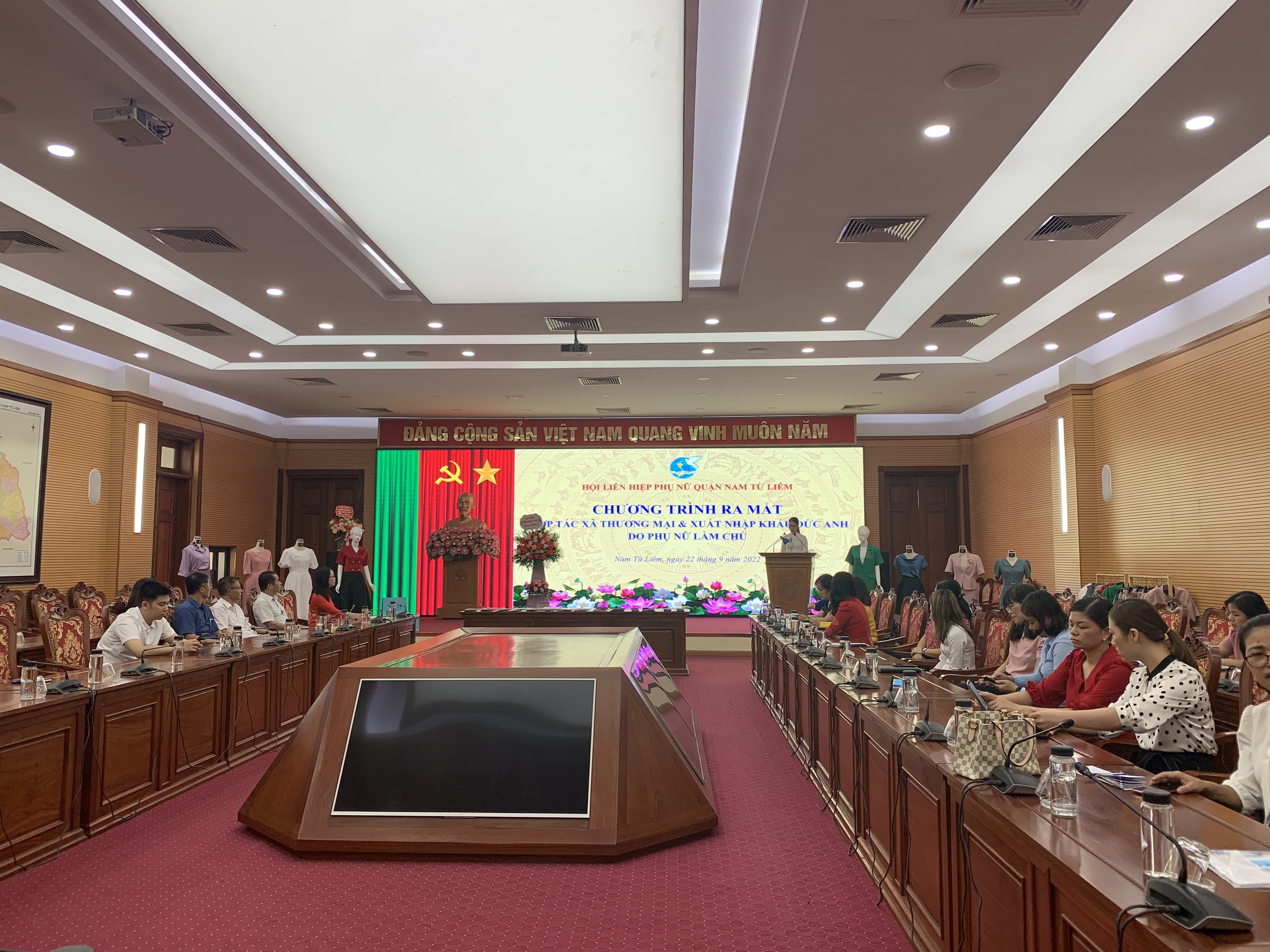 Hội LHPN quận Nam Từ Liêm: Ra mắt Hợp tác xã do phụ nữ làm chủ - ảnh 1