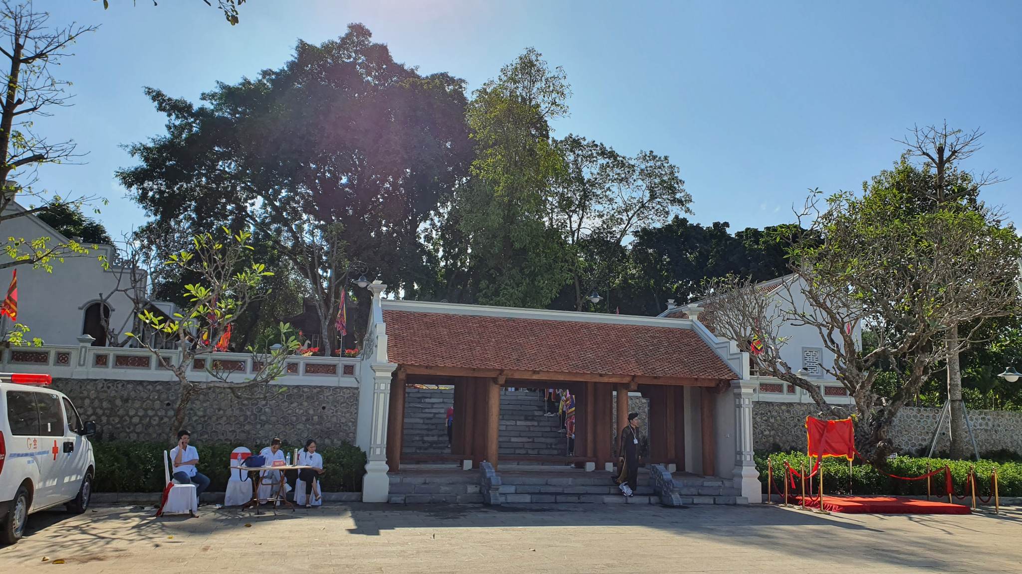 Ba Vì: Tổ chức lễ hâng hương Đức Thánh Tản Viên Sơn chào mừng 55 ngày thành lập huyện - ảnh 1