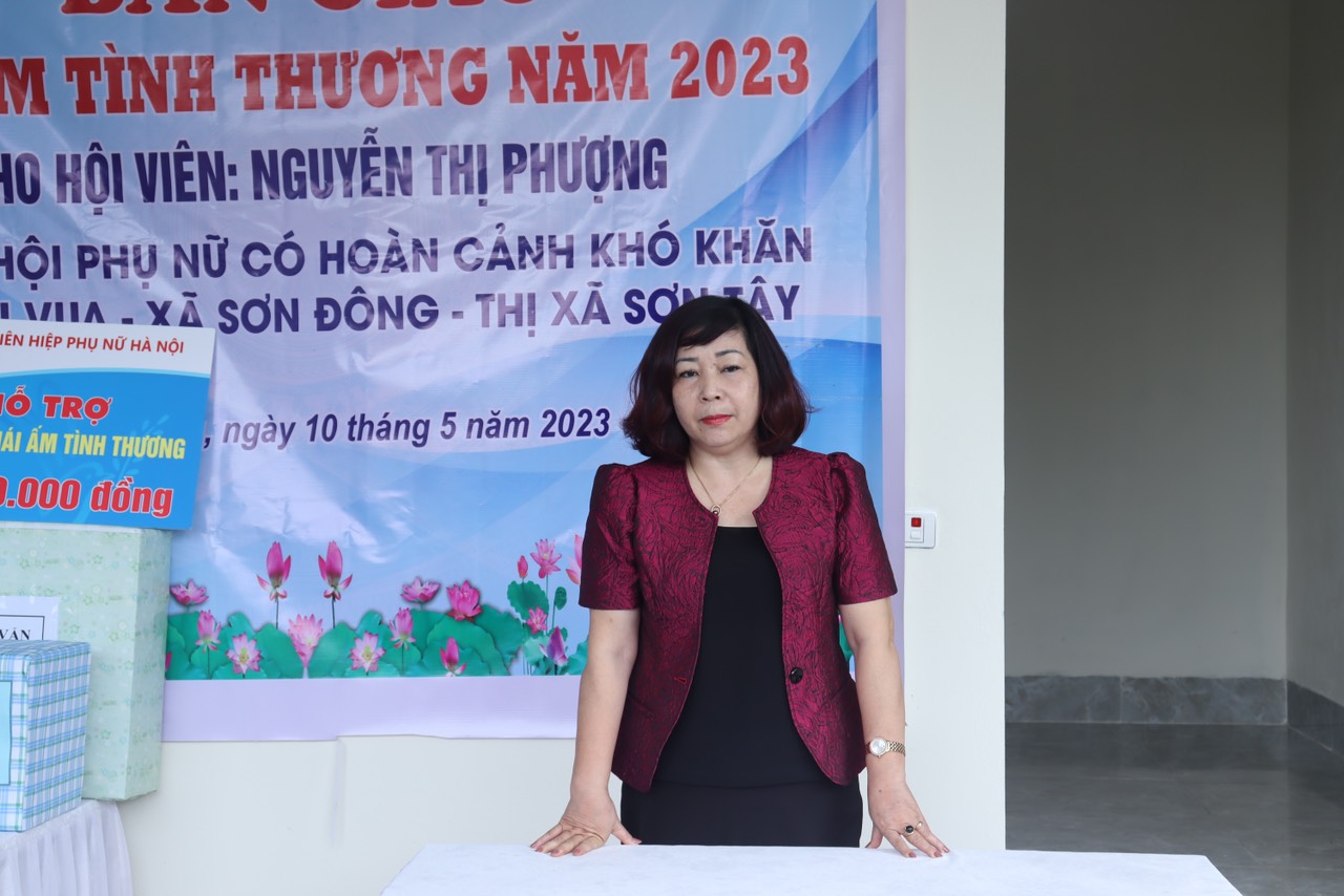 Bàn giao mái ấm tình thương cho phụ nữ khó khăn - ảnh 2