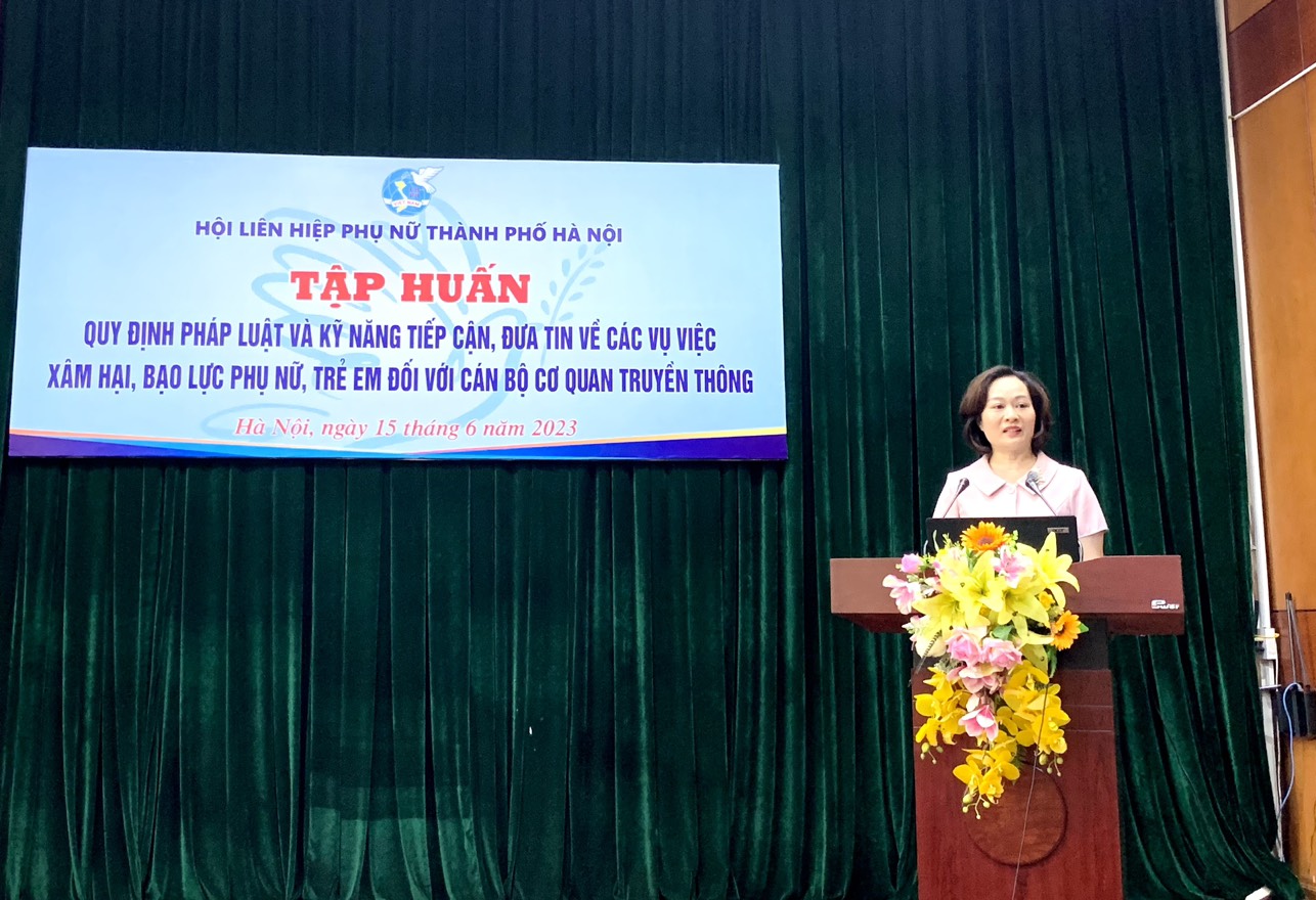 Hội LHPN TP Hà Nội: Tập huấn kỹ năng tiếp cận, đưa tin các vụ việc xâm hại, bạo lực phụ nữ, trẻ em - ảnh 2